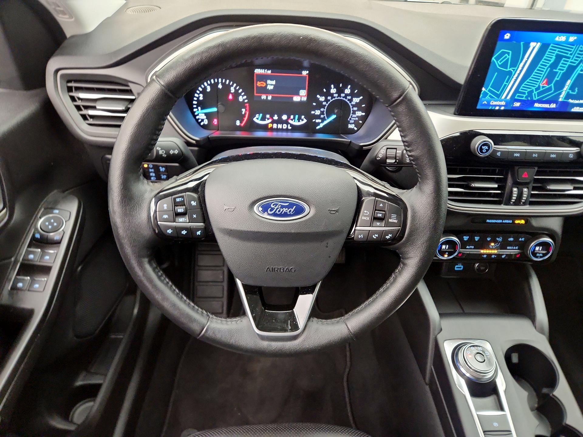 Thumbnail: 2021 Ford Escape - 10