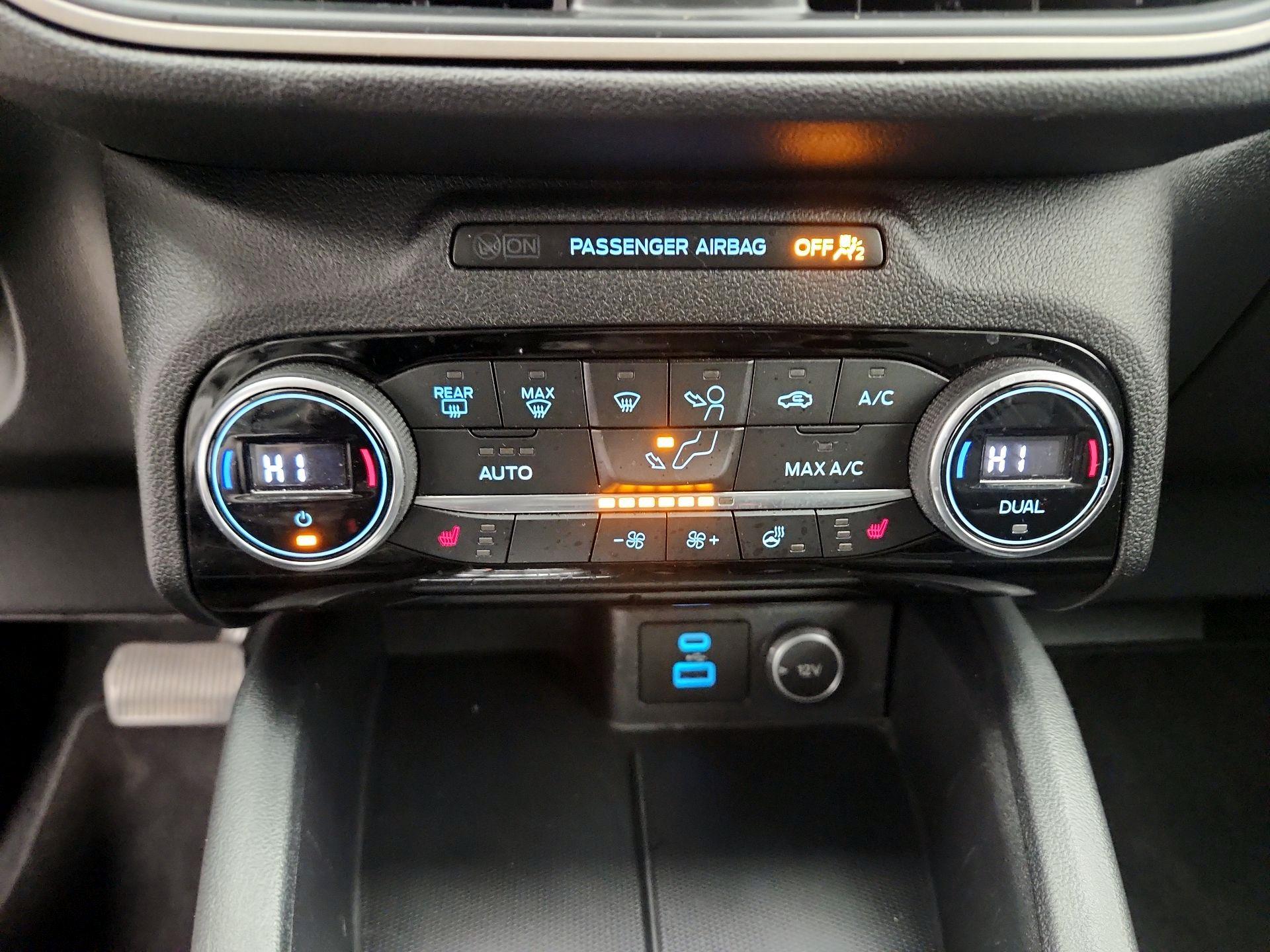 Thumbnail: 2021 Ford Escape - 17