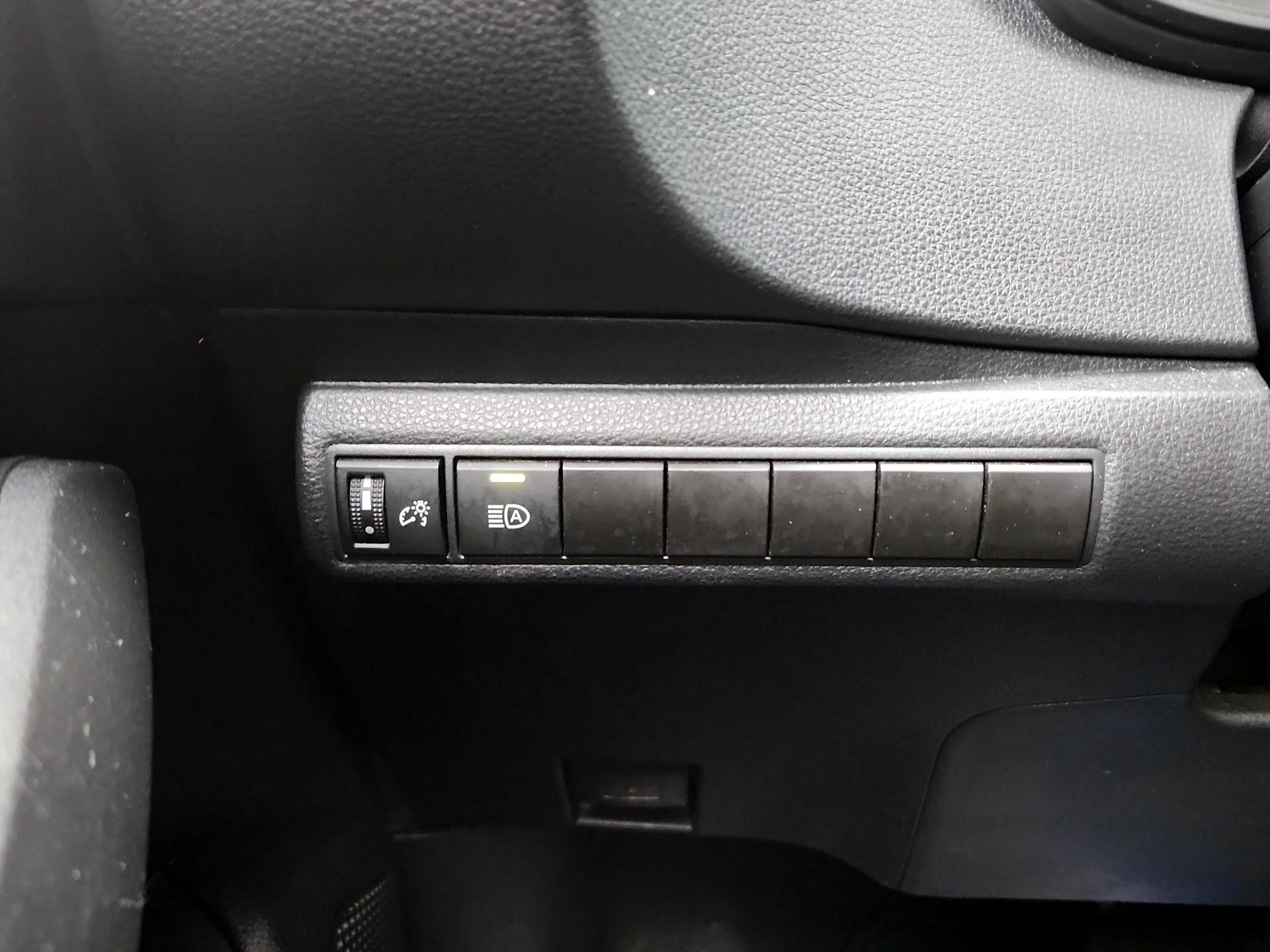 Thumbnail: 2024 Toyota Corolla - 13