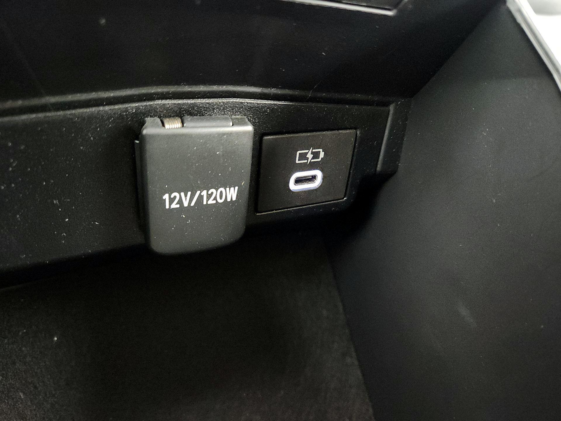 Thumbnail: 2024 Toyota Corolla - 18