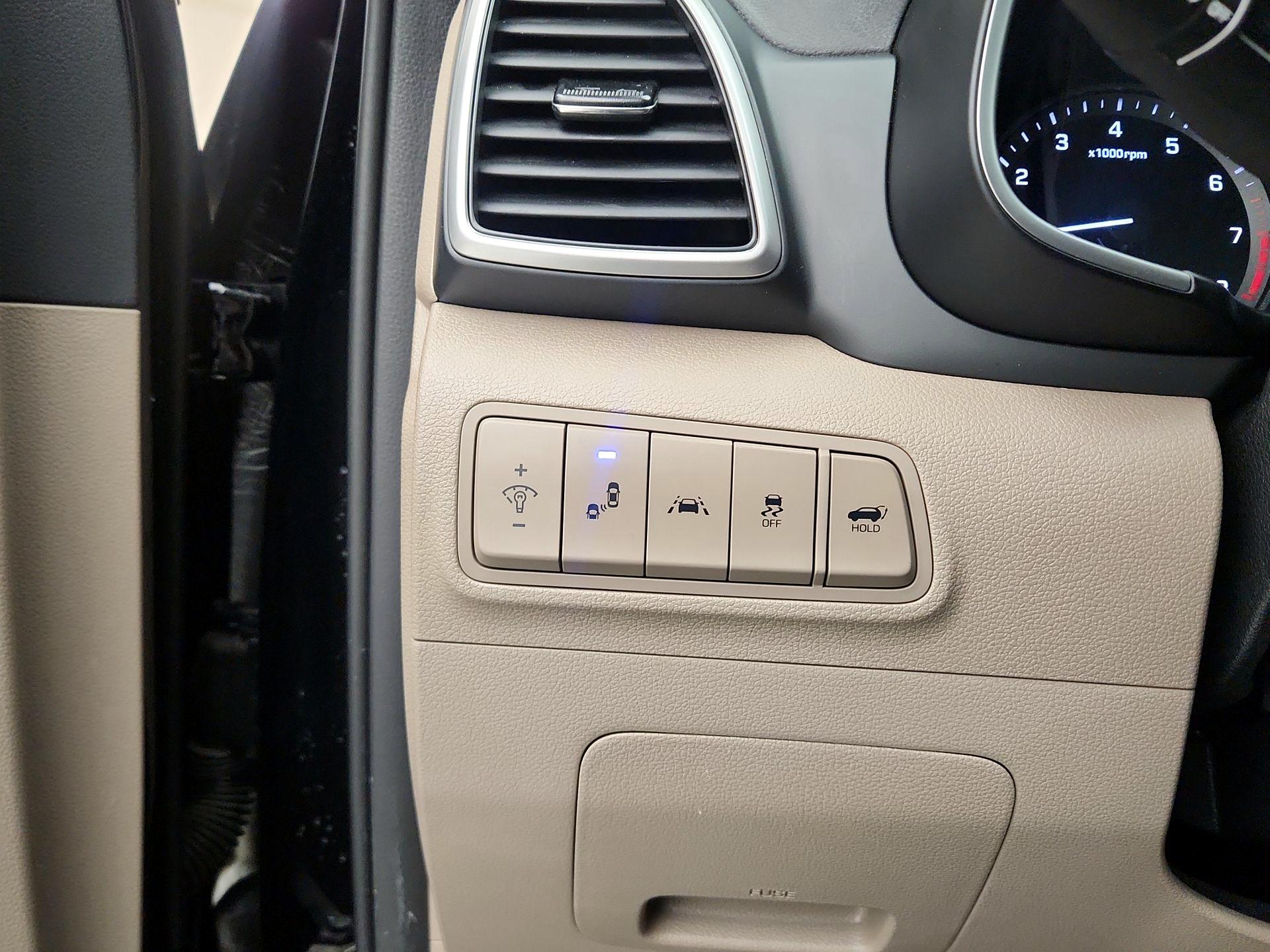 Thumbnail: 2020 Hyundai Tucson - 13