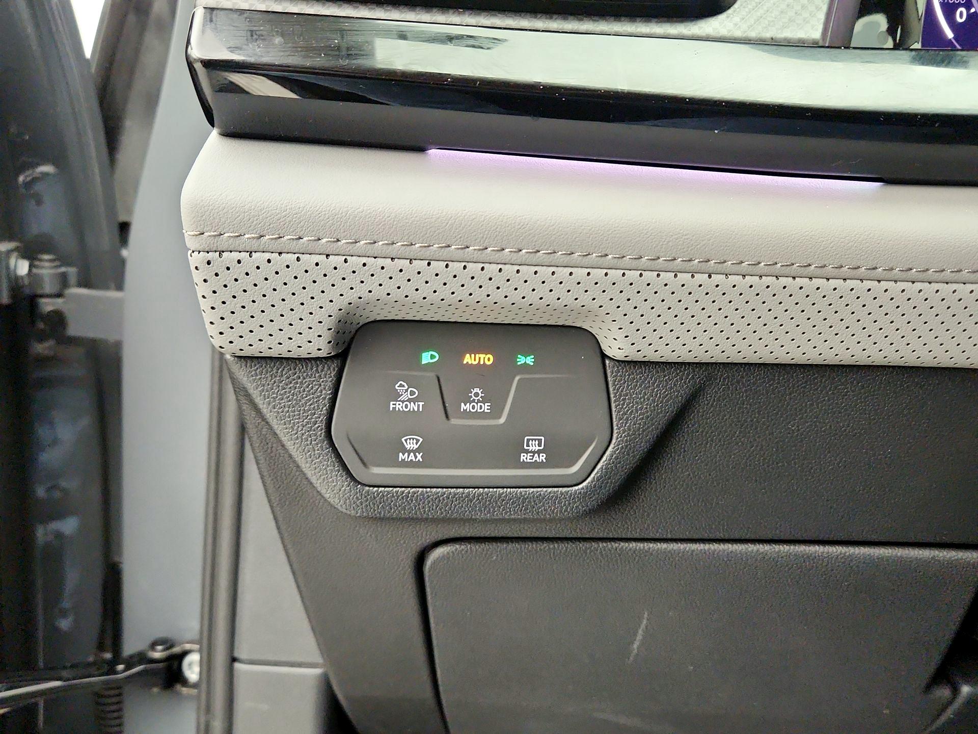 Thumbnail: 2024 Volkswagen Atlas - 13