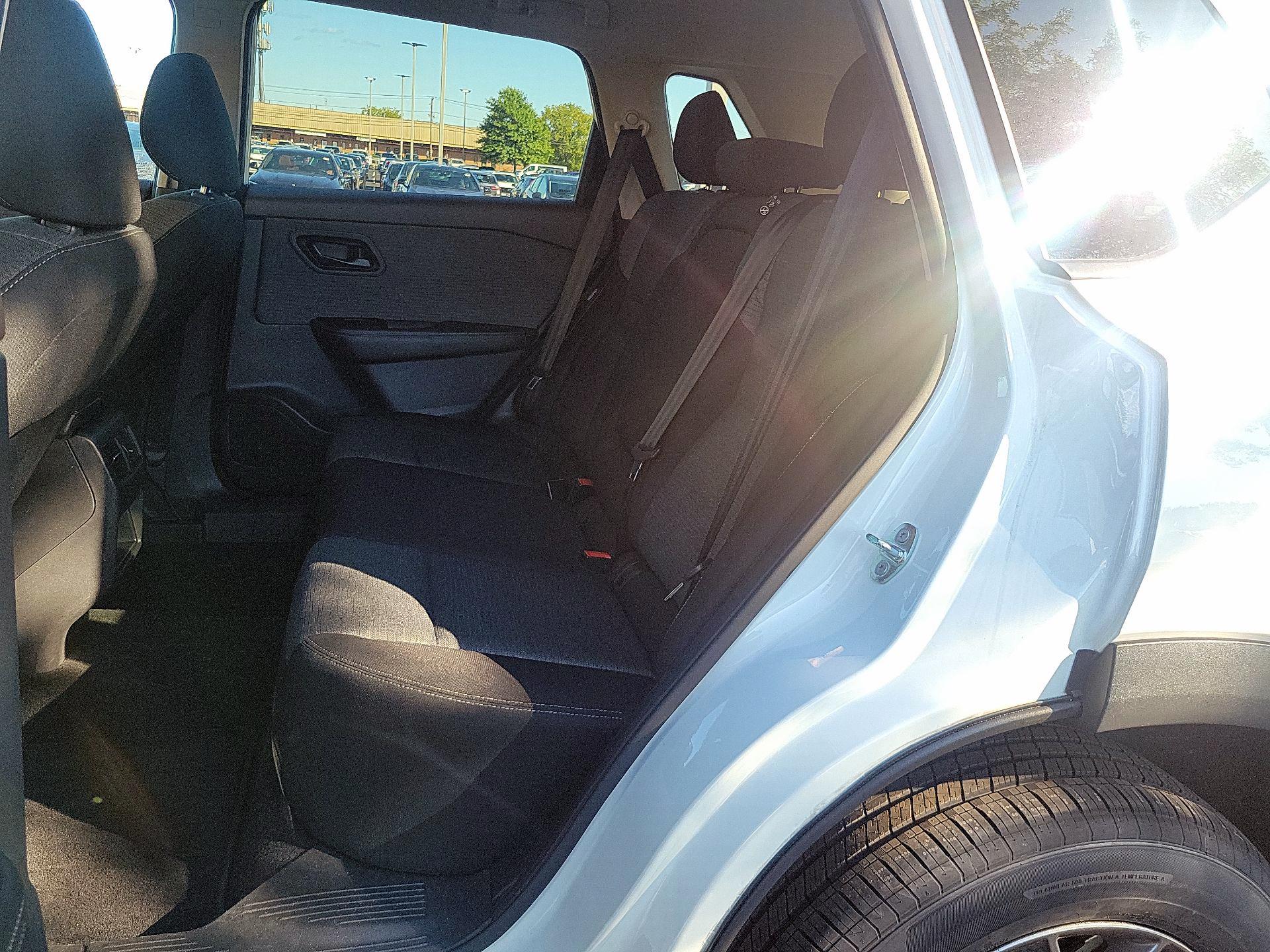 Thumbnail: 2021 Nissan Rogue - 17