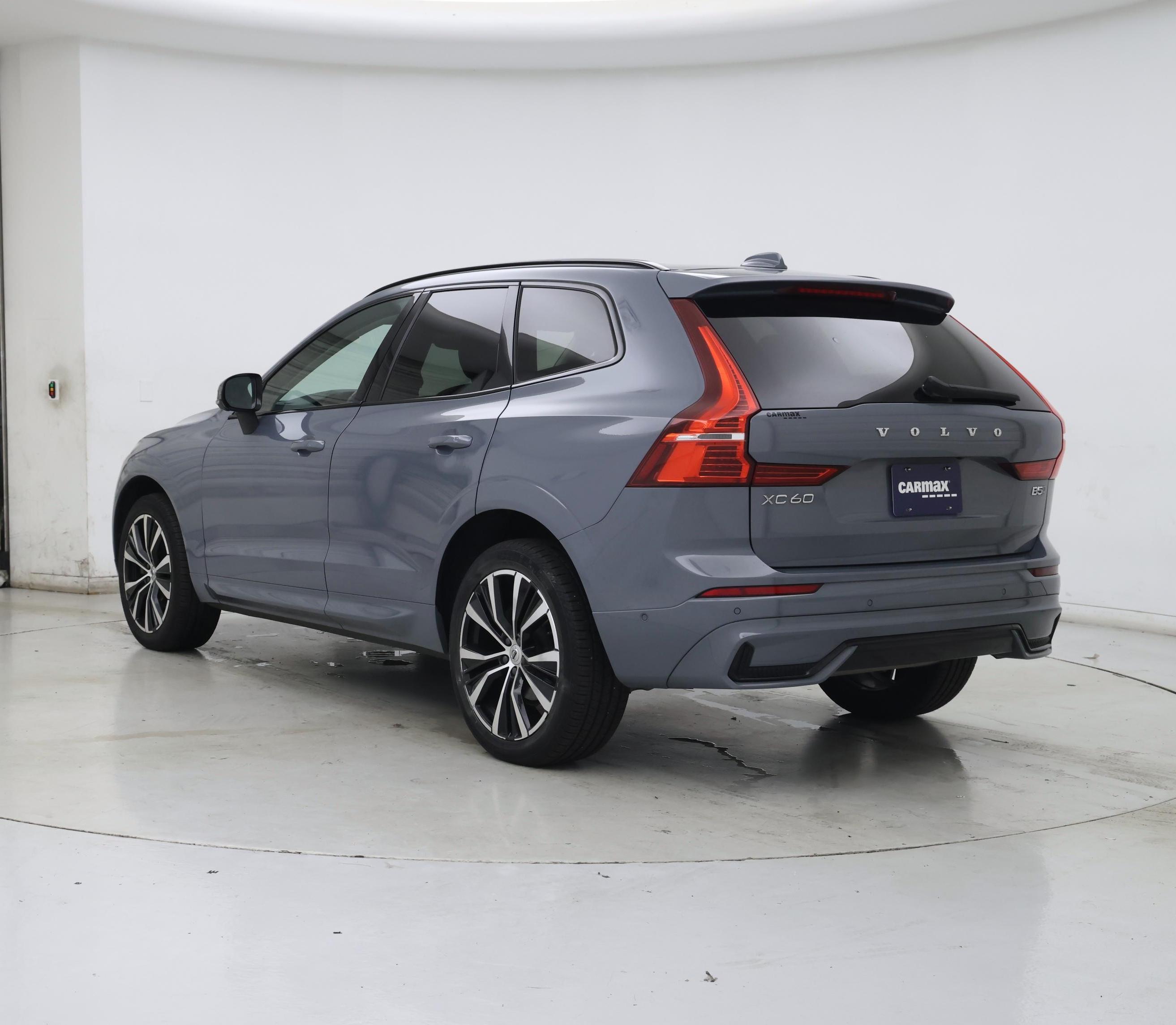 Thumbnail: 2023 Volvo XC60 - 2