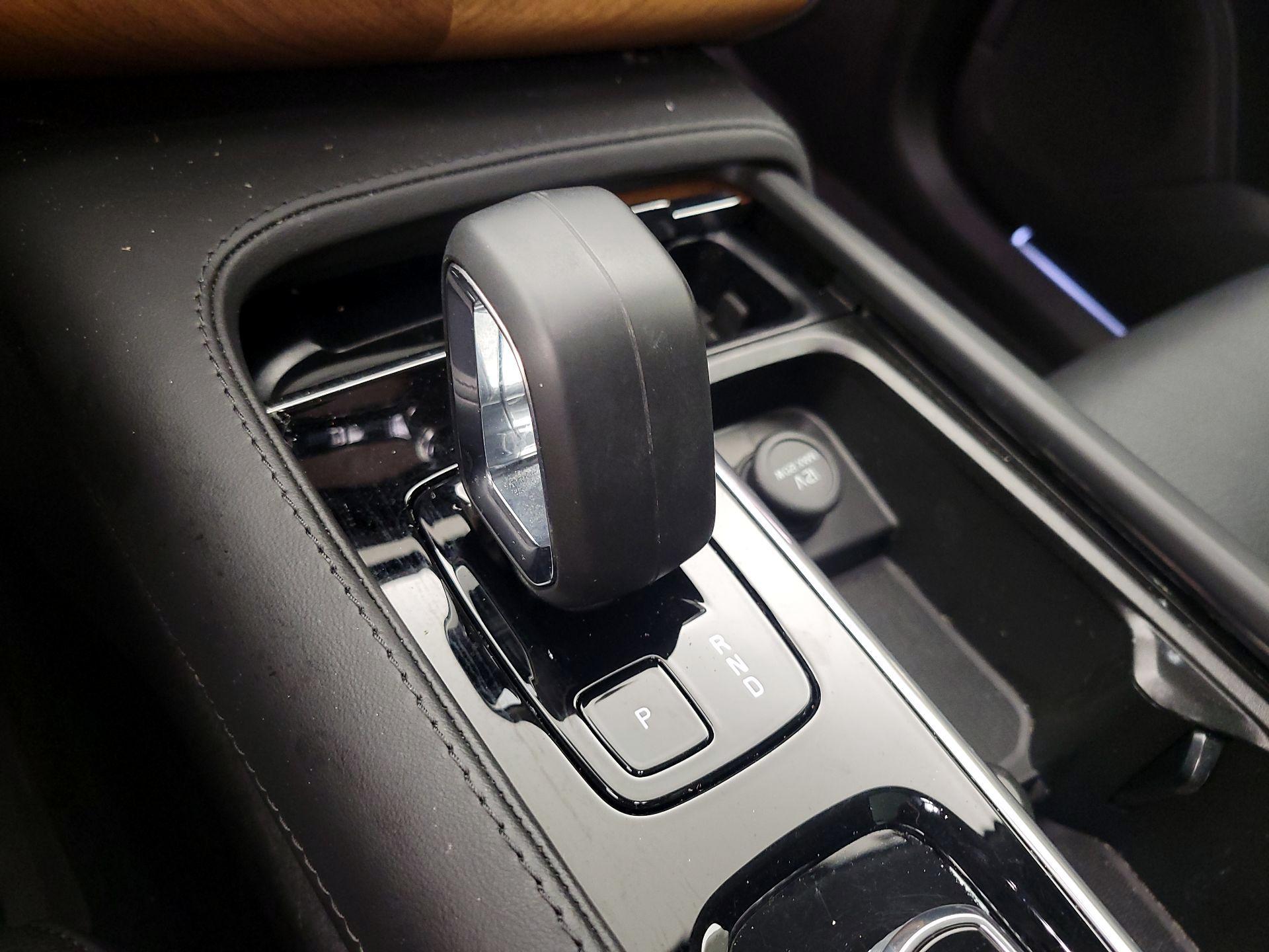 Thumbnail: 2024 Volvo XC90 - 17