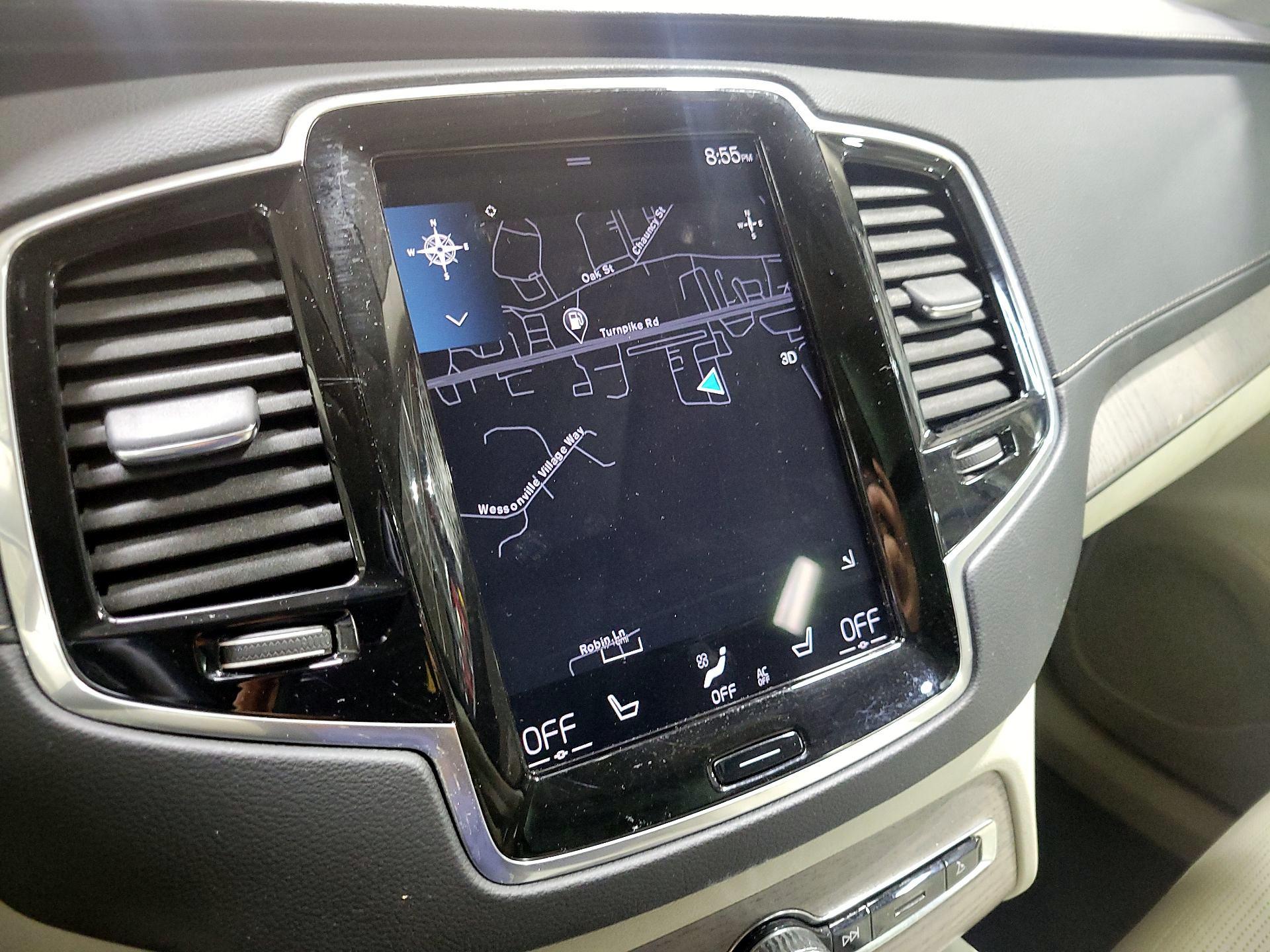 Thumbnail: 2022 Volvo XC90 - 14