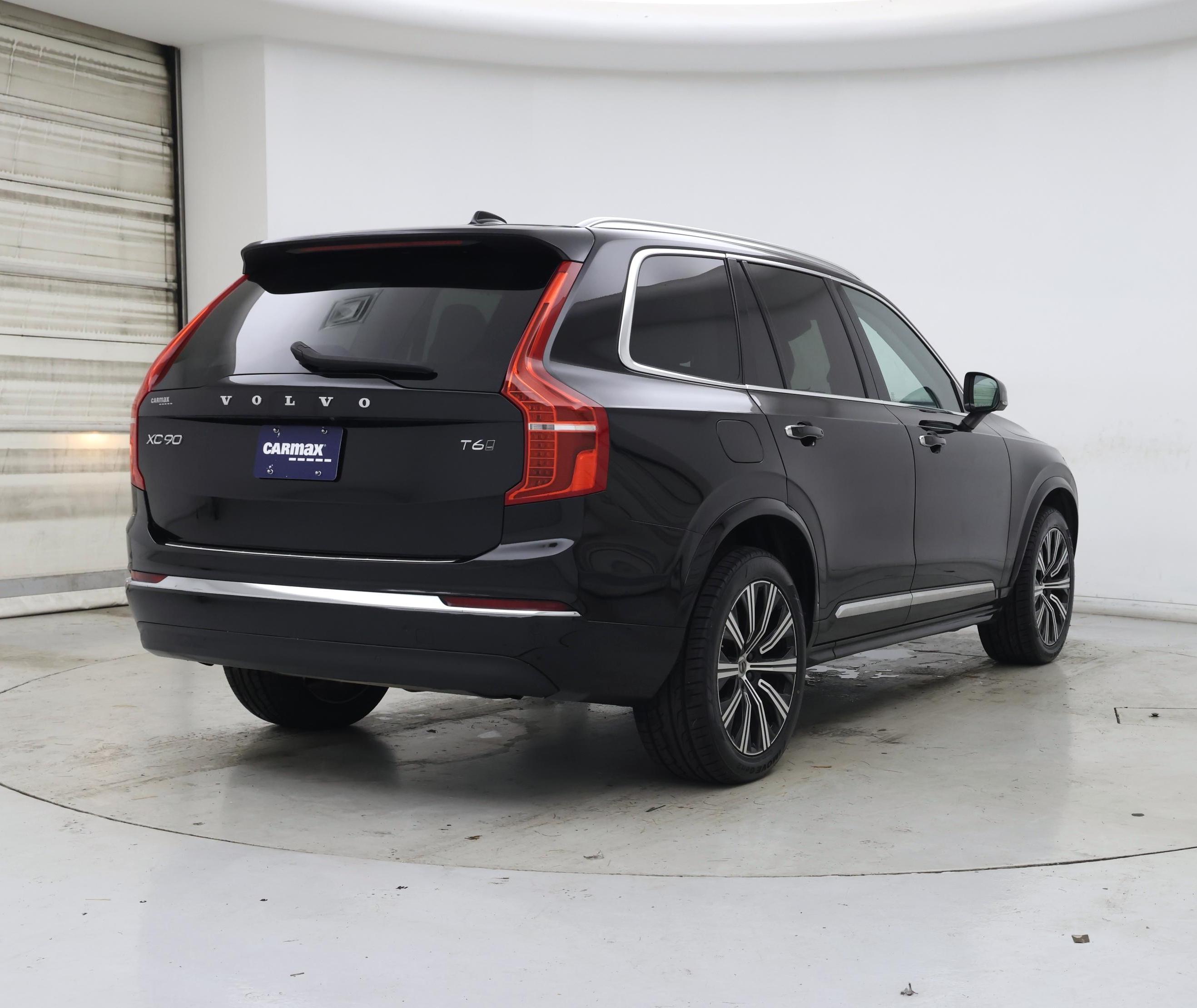 Thumbnail: 2022 Volvo XC90 - 8