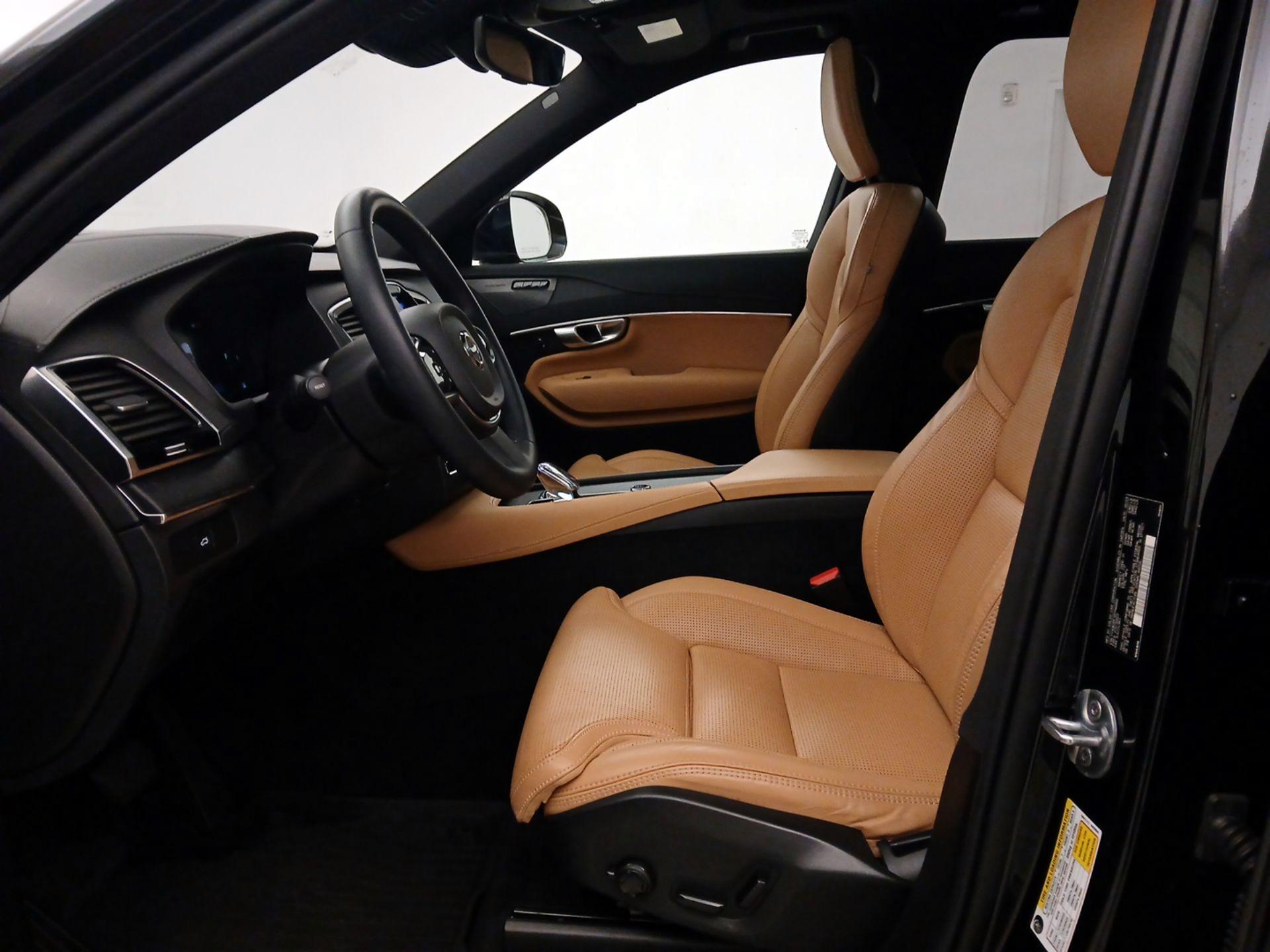 Thumbnail: 2024 Volvo XC90 - 11