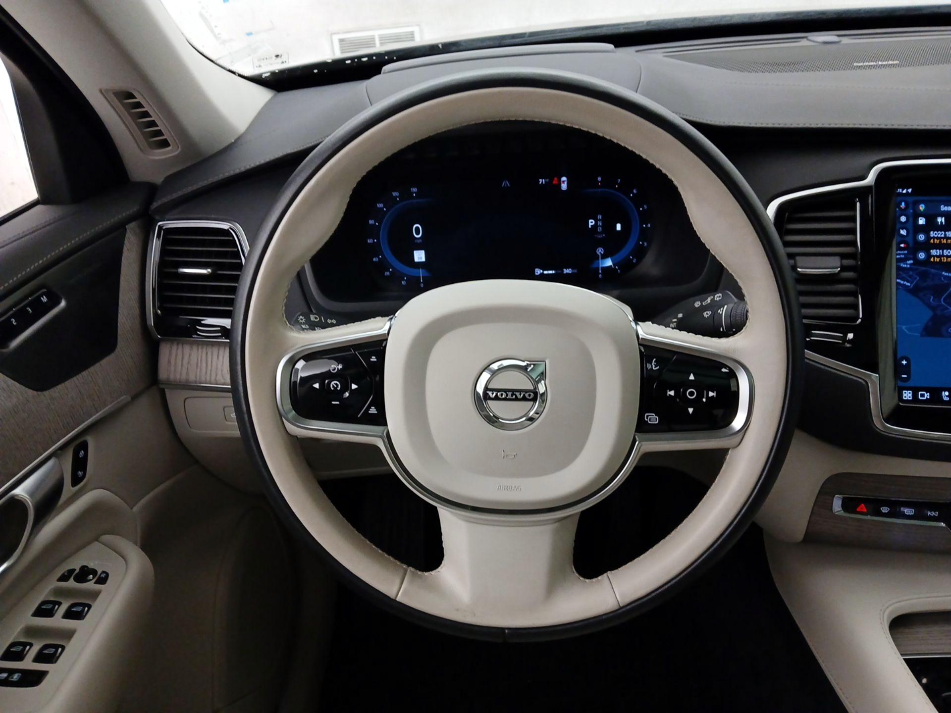 Thumbnail: 2024 Volvo XC90 - 10