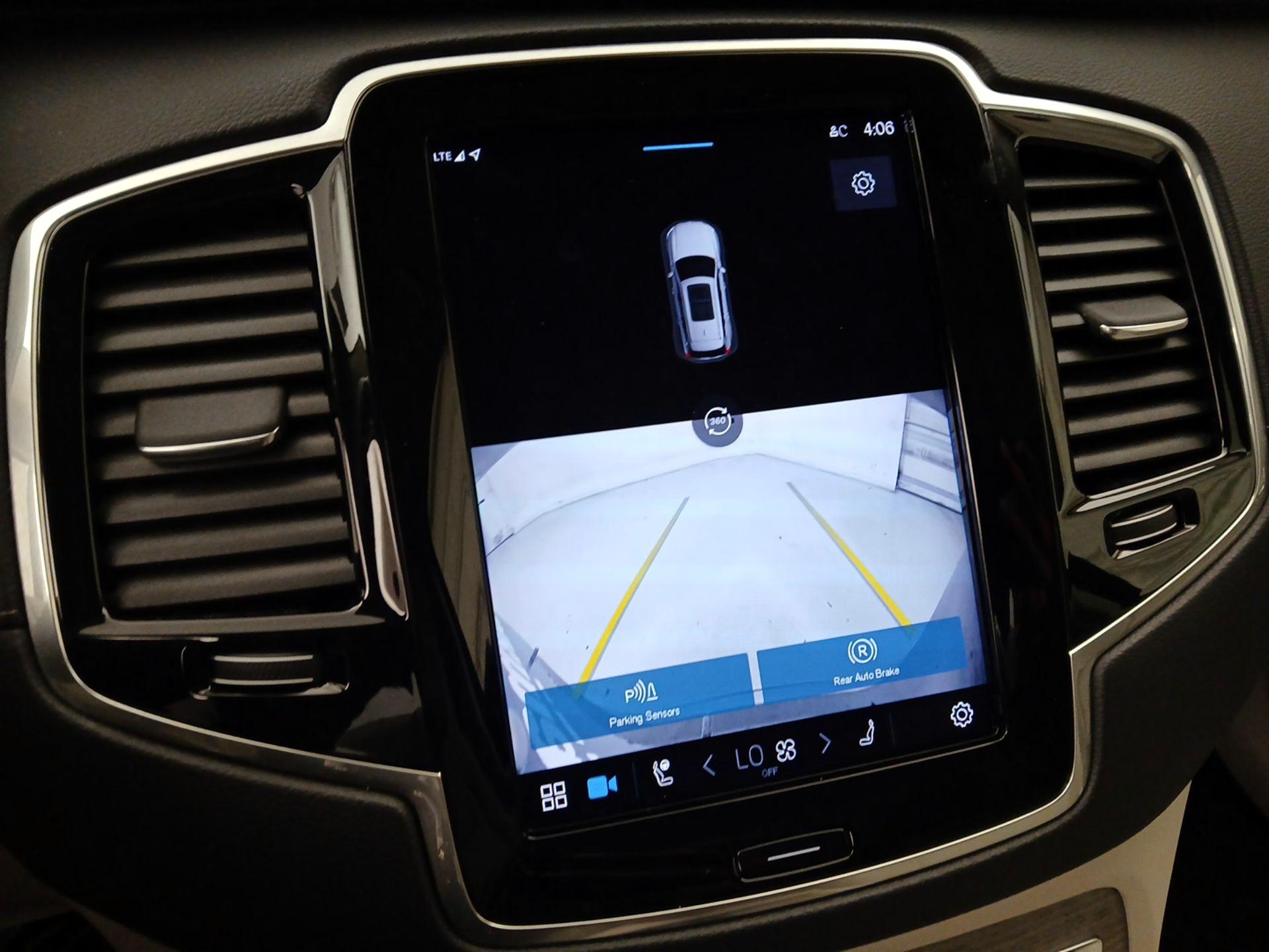 Thumbnail: 2024 Volvo XC90 - 15