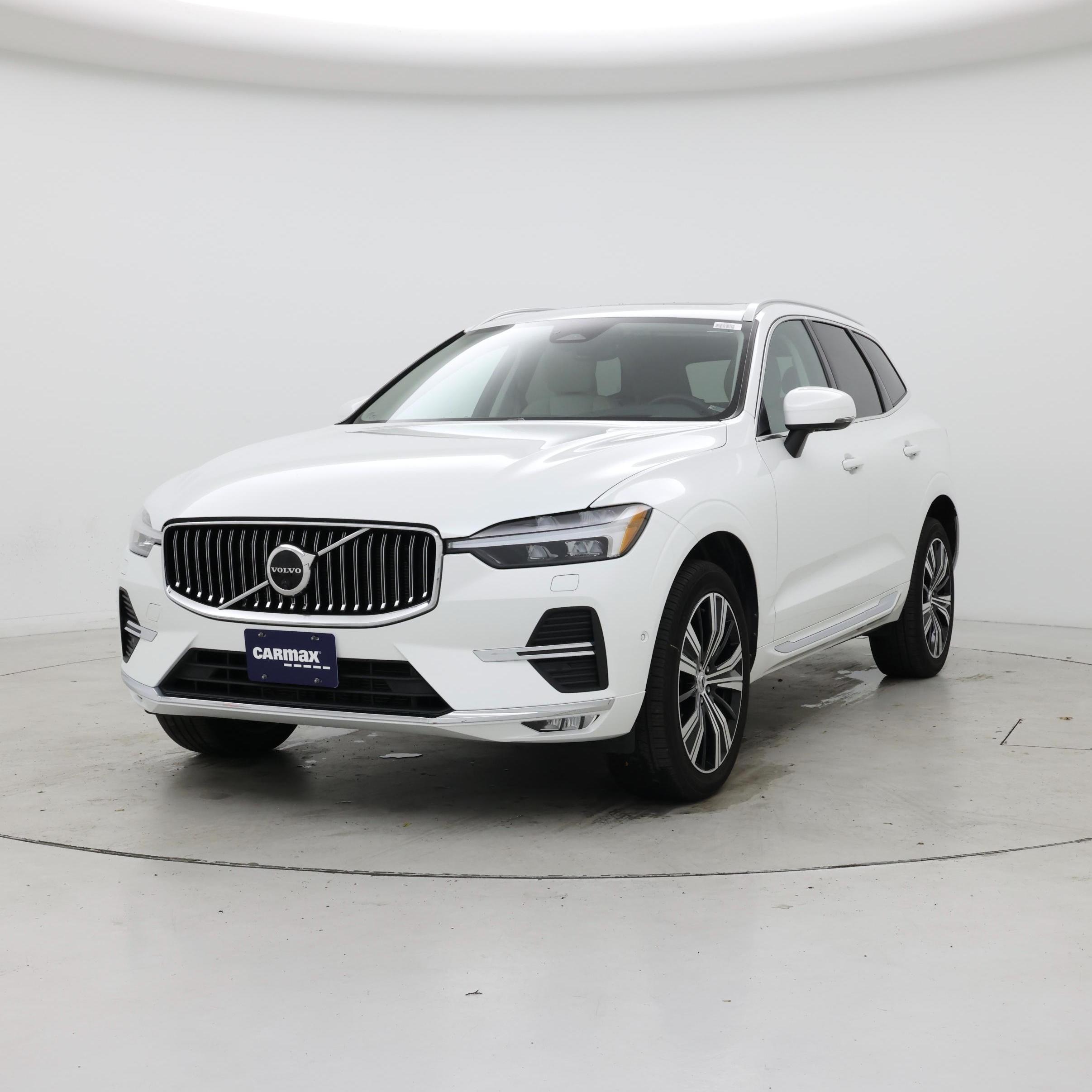 Thumbnail: 2022 Volvo XC60 - 4