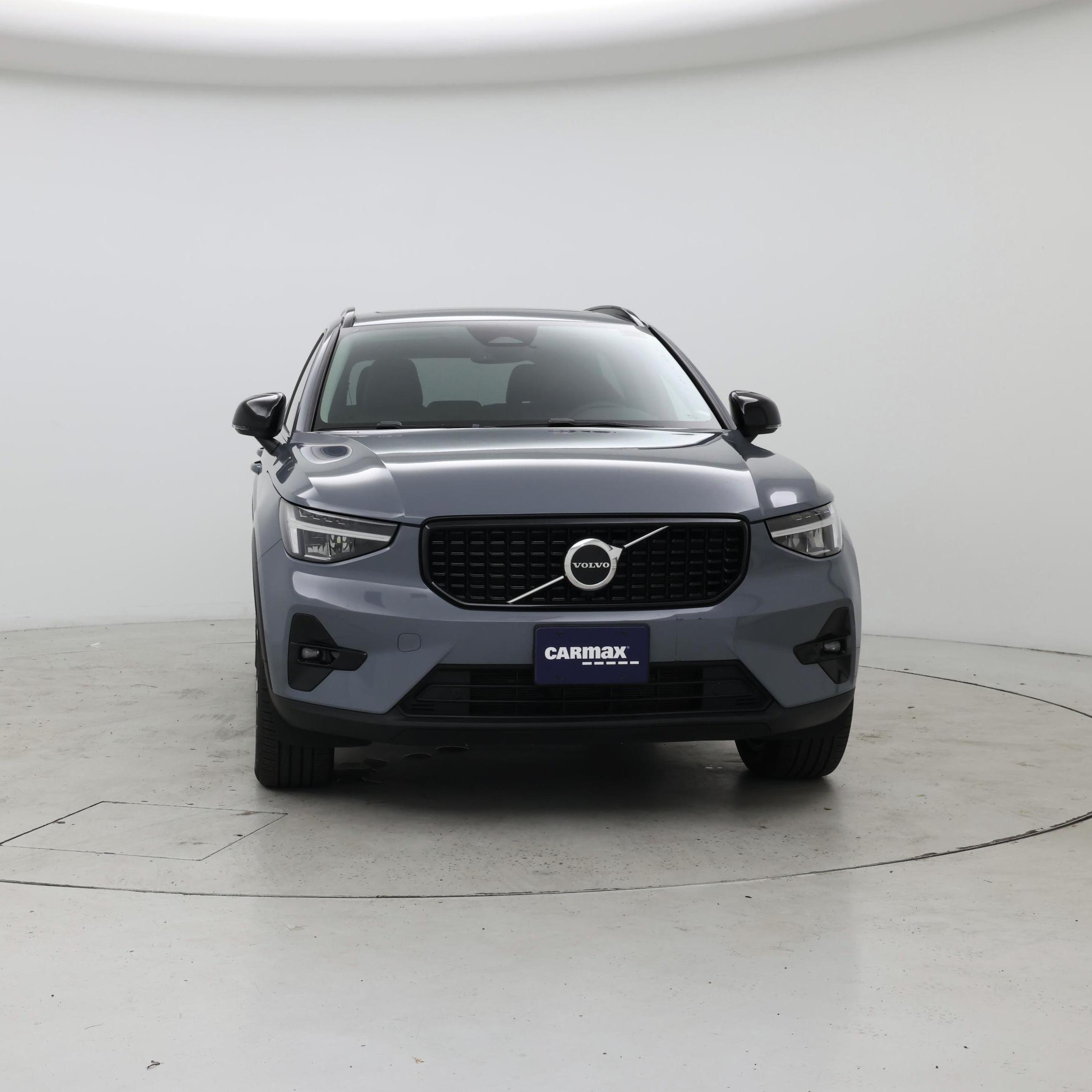 Thumbnail: 2023 Volvo XC40 - 5