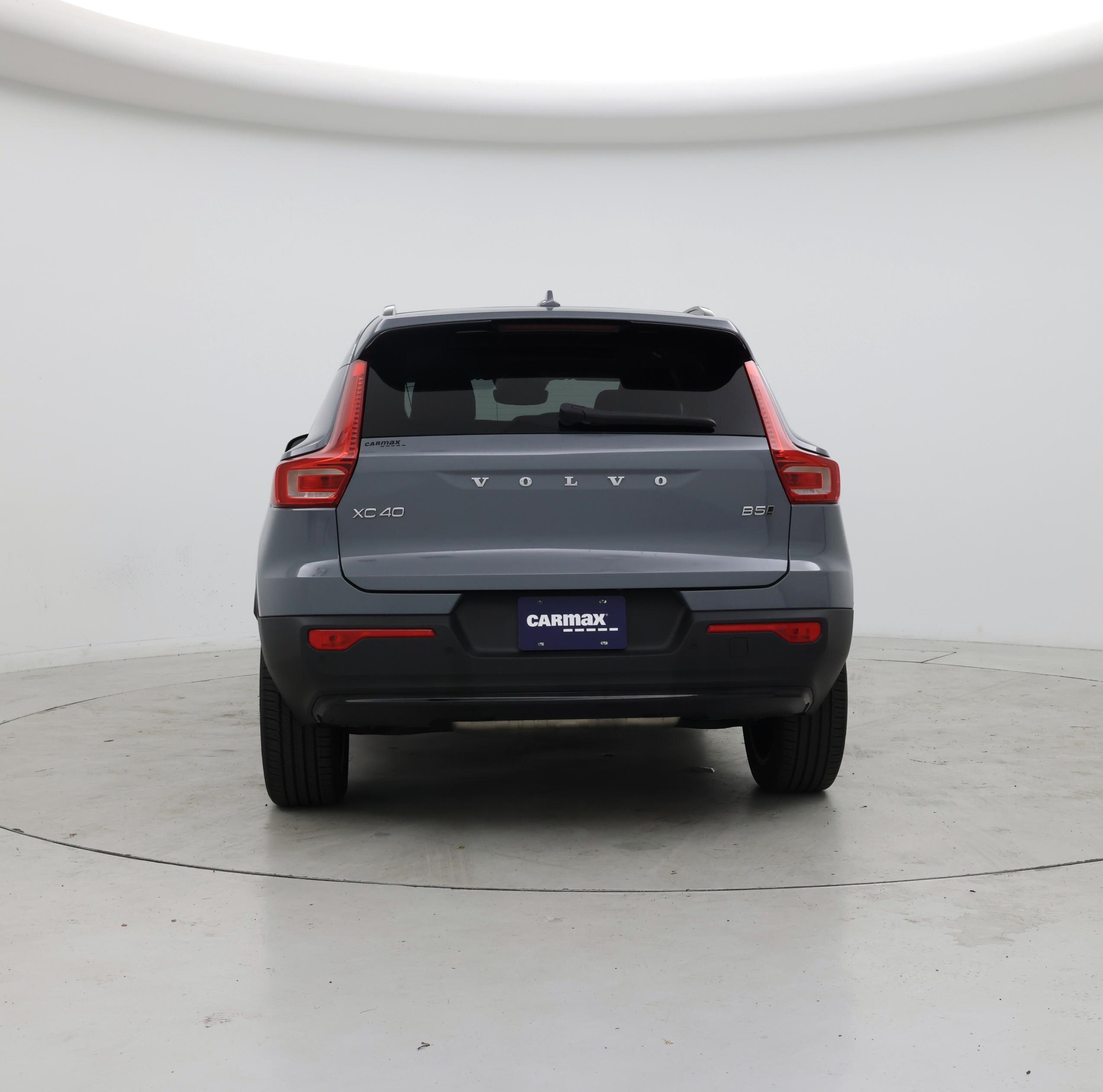 Thumbnail: 2023 Volvo XC40 - 6