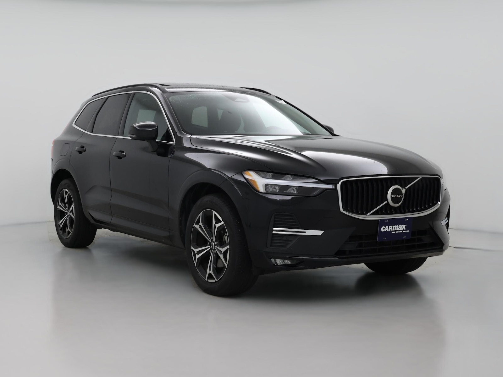 2022 Volvo XC60 Momentum