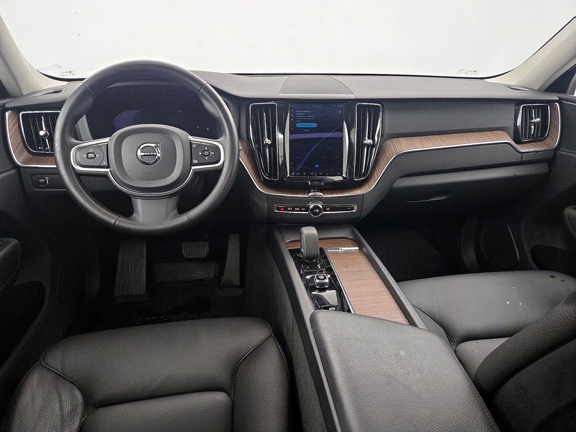 Thumbnail: 2022 Volvo XC60 - 9