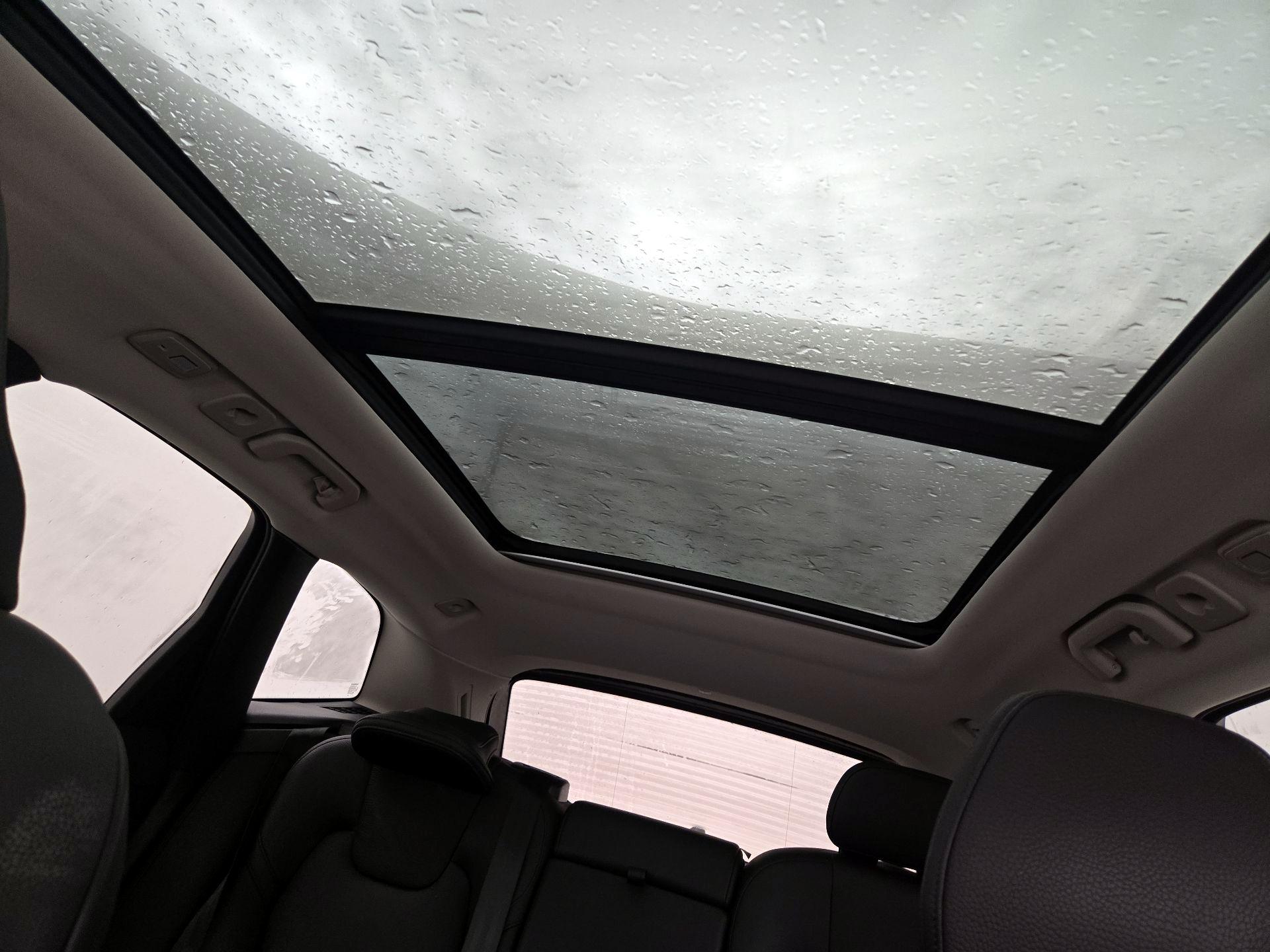 Thumbnail: 2022 Volvo XC60 - 20