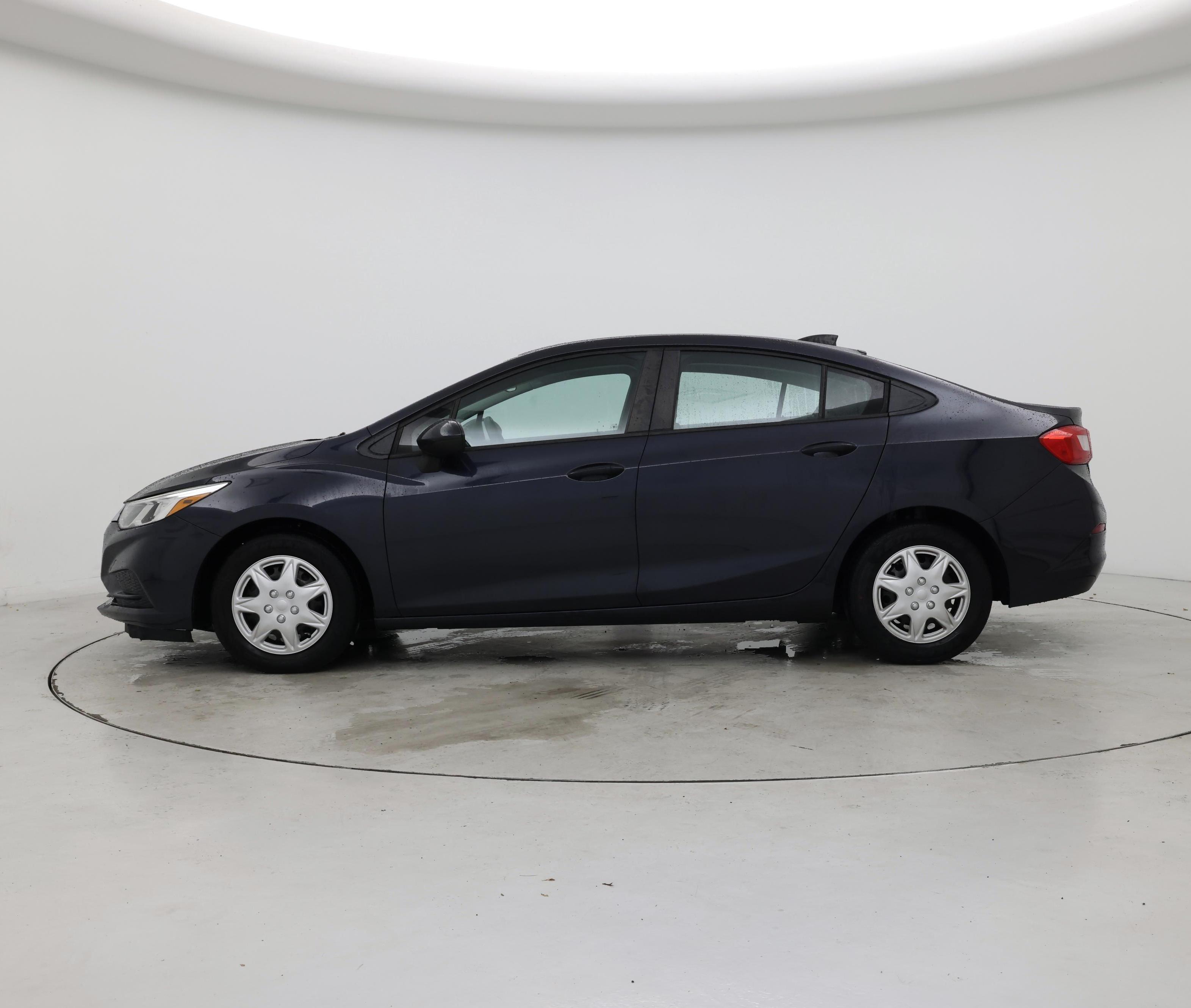Thumbnail: 2016 Chevrolet Cruze - 3