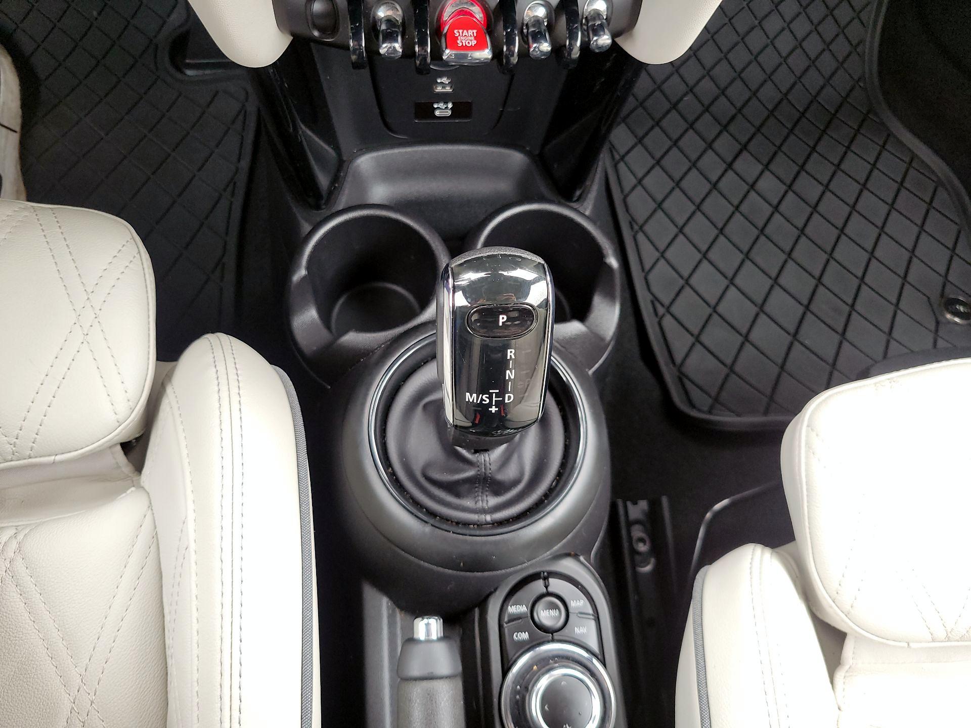 Thumbnail: 2022 MINI Cooper - 16