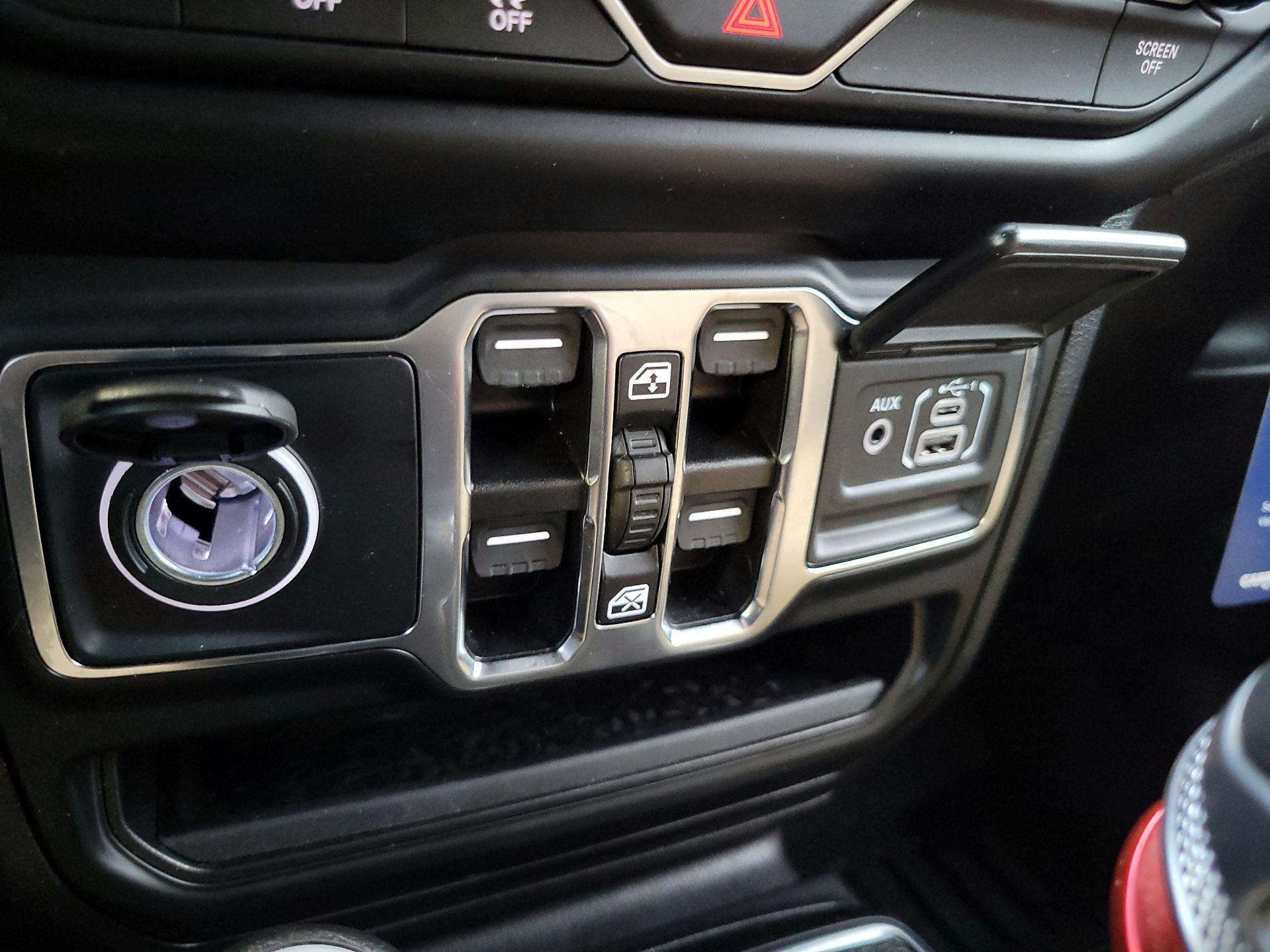 Thumbnail: 2021 Jeep Wrangler - 16