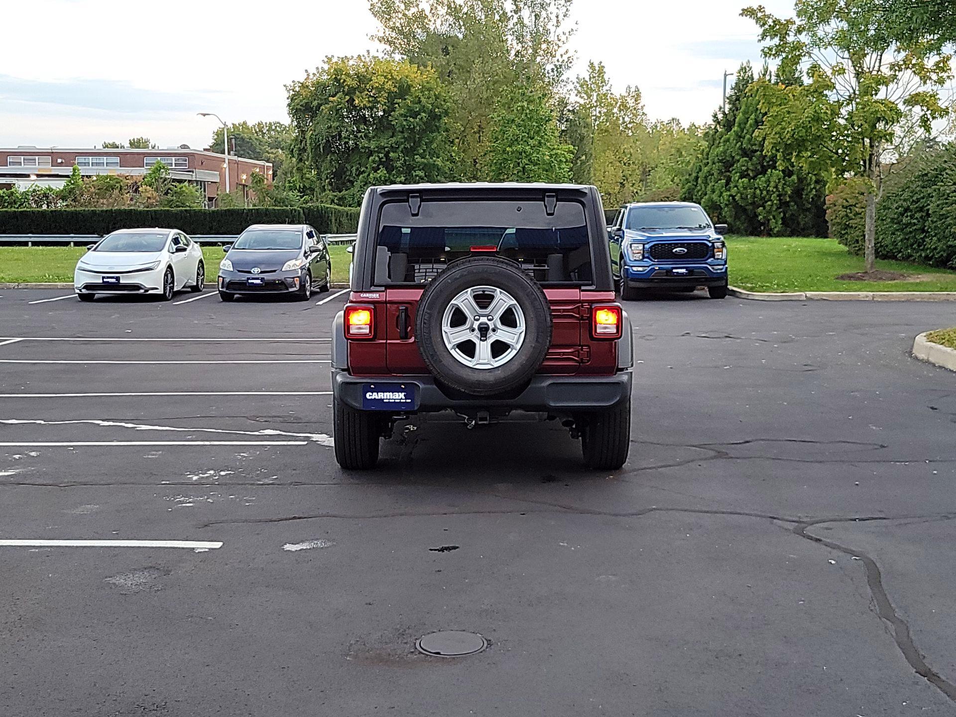 Thumbnail: 2021 Jeep Wrangler - 6
