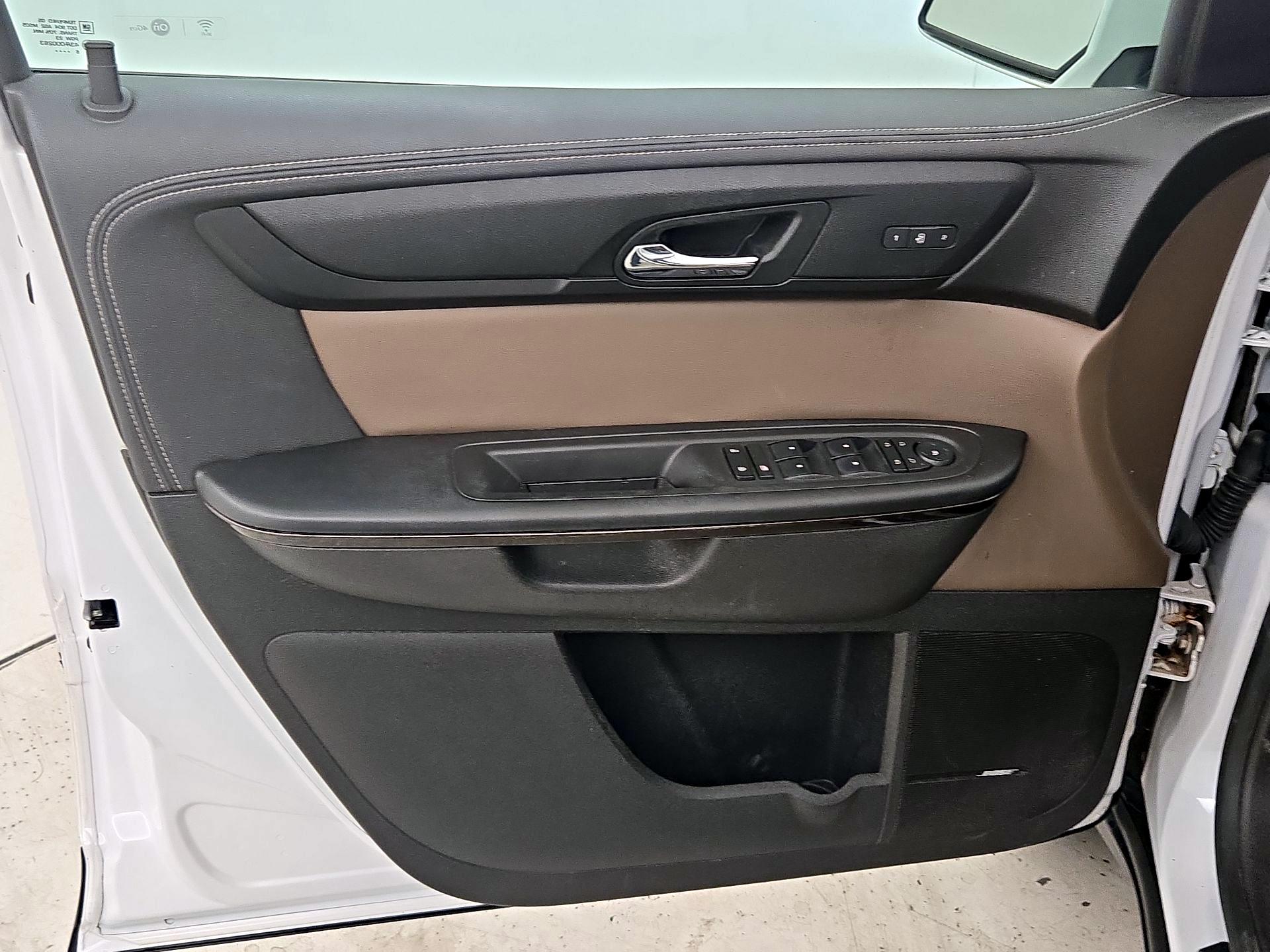 Thumbnail: 2017 GMC Acadia - 12