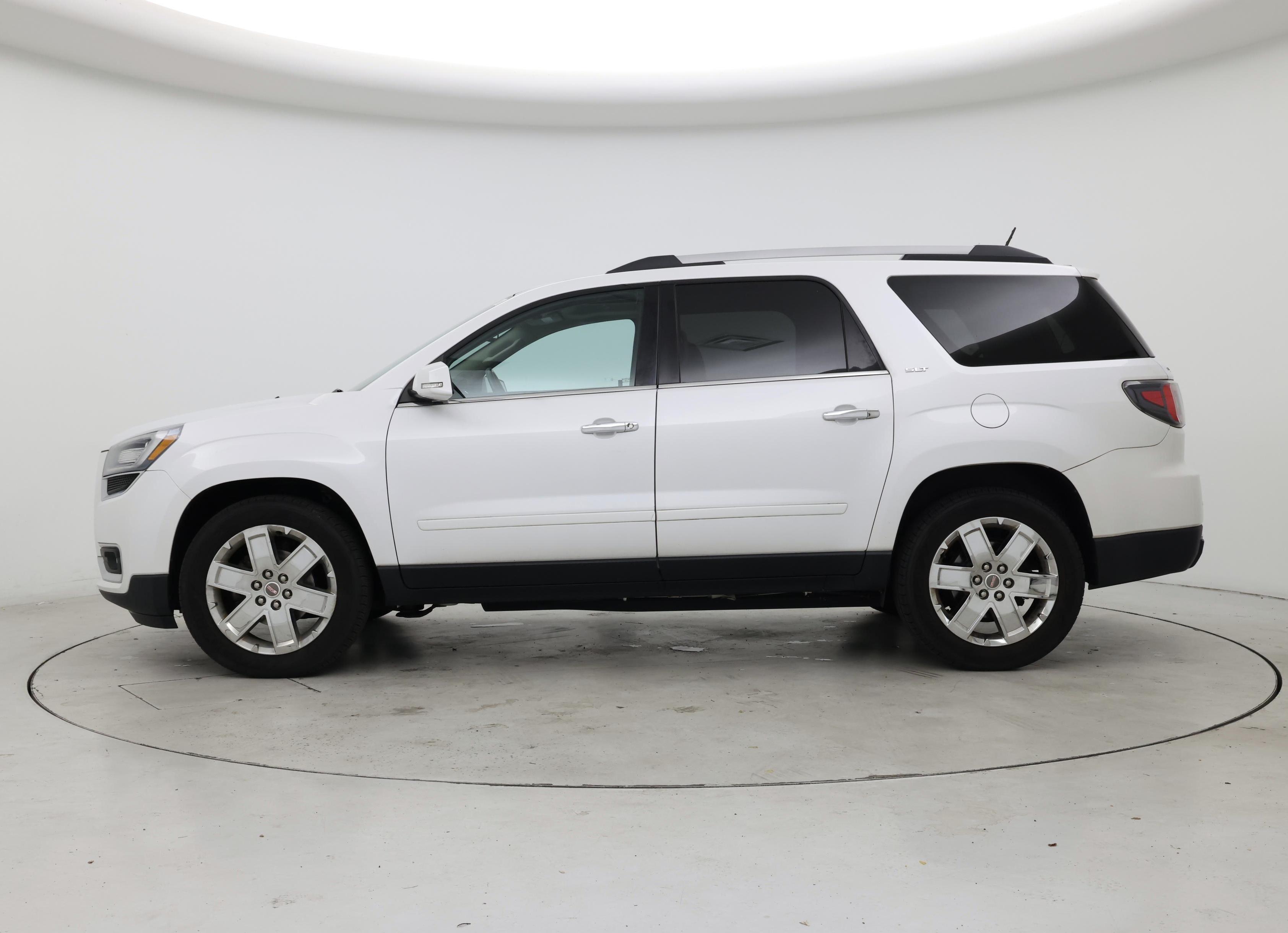 Thumbnail: 2017 GMC Acadia - 3