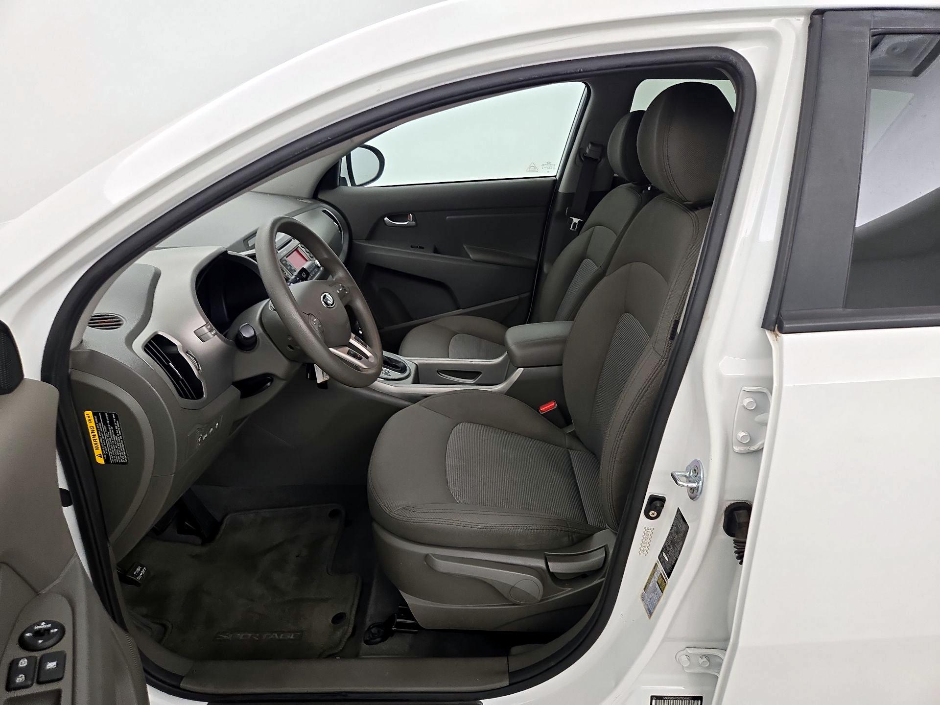 Thumbnail: 2016 Kia Sportage - 11
