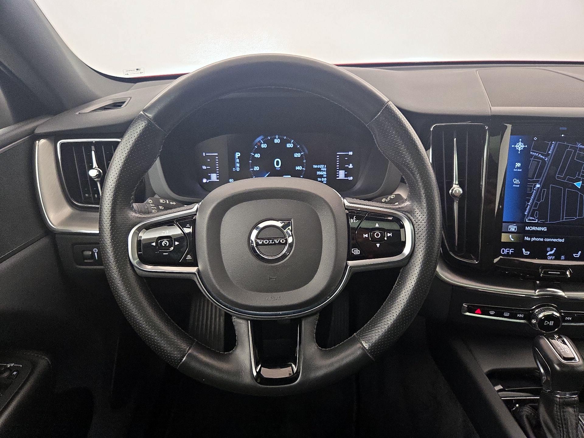 Thumbnail: 2019 Volvo XC60 - 10