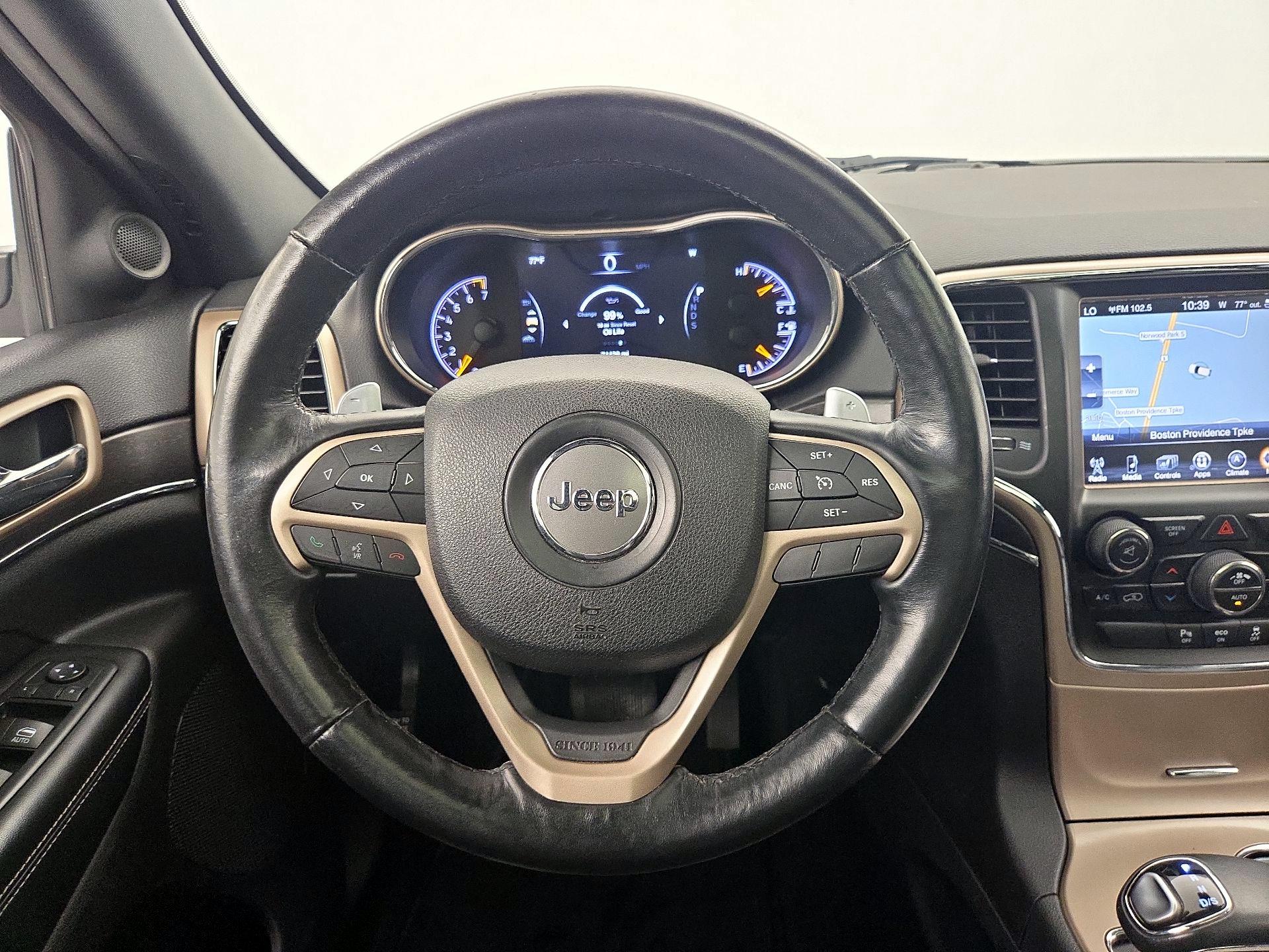 Thumbnail: 2015 Jeep Grand Cherokee - 10