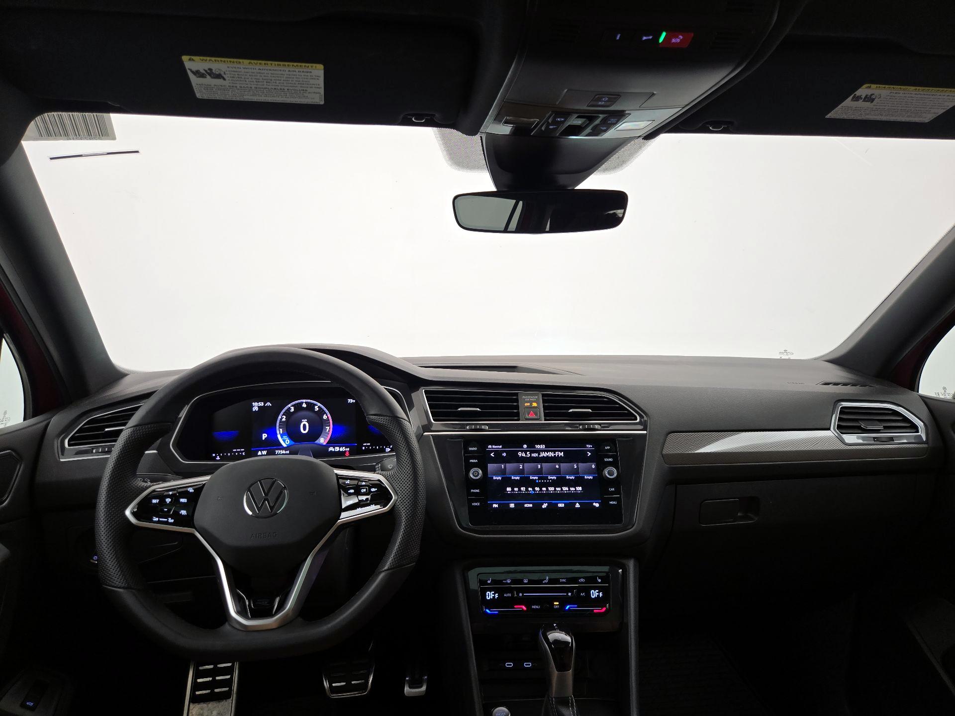 Thumbnail: 2024 Volkswagen Tiguan - 9