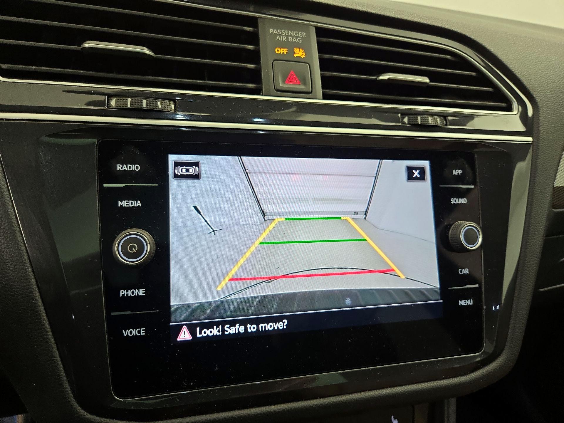 Thumbnail: 2024 Volkswagen Tiguan - 14
