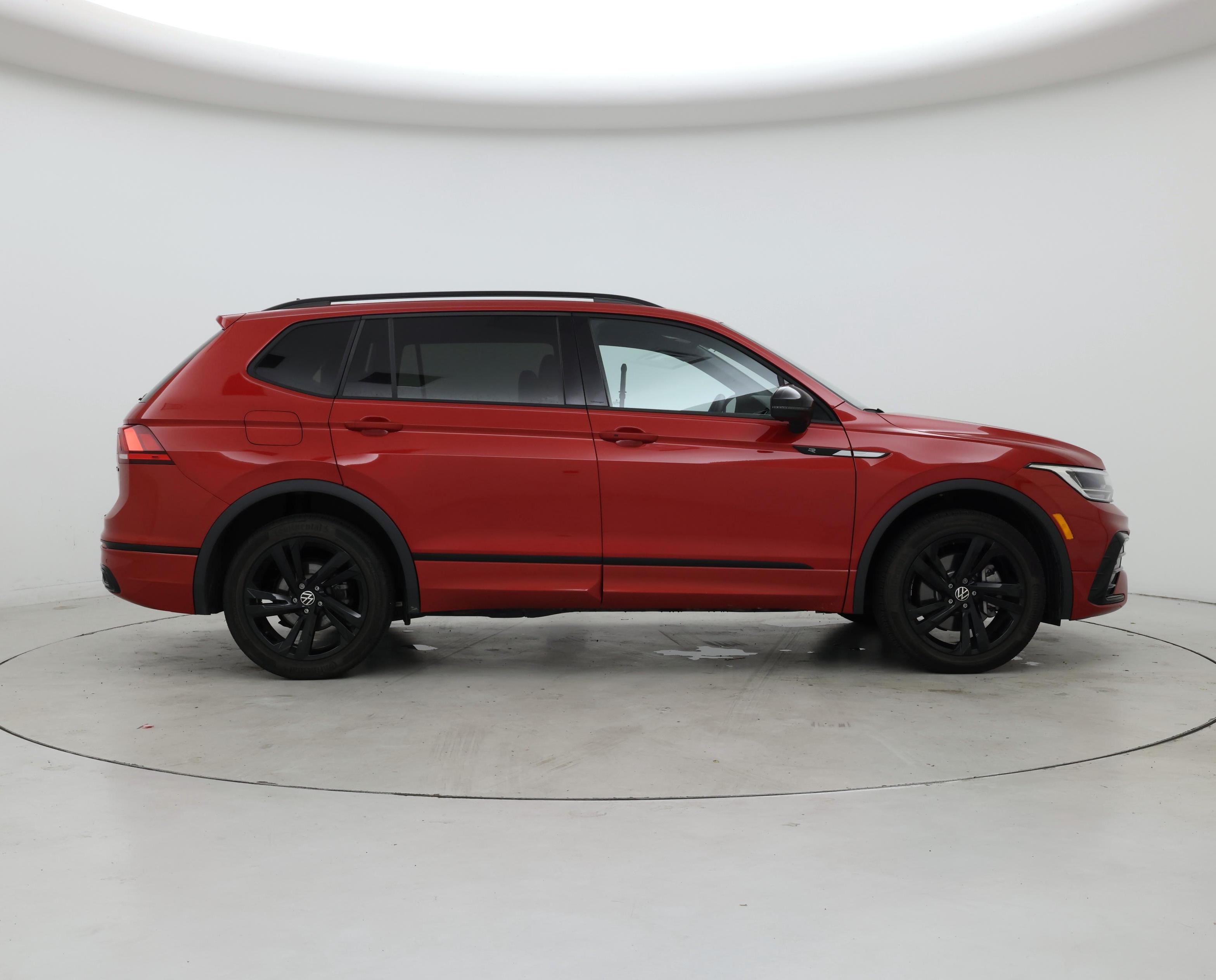 Thumbnail: 2024 Volkswagen Tiguan - 7