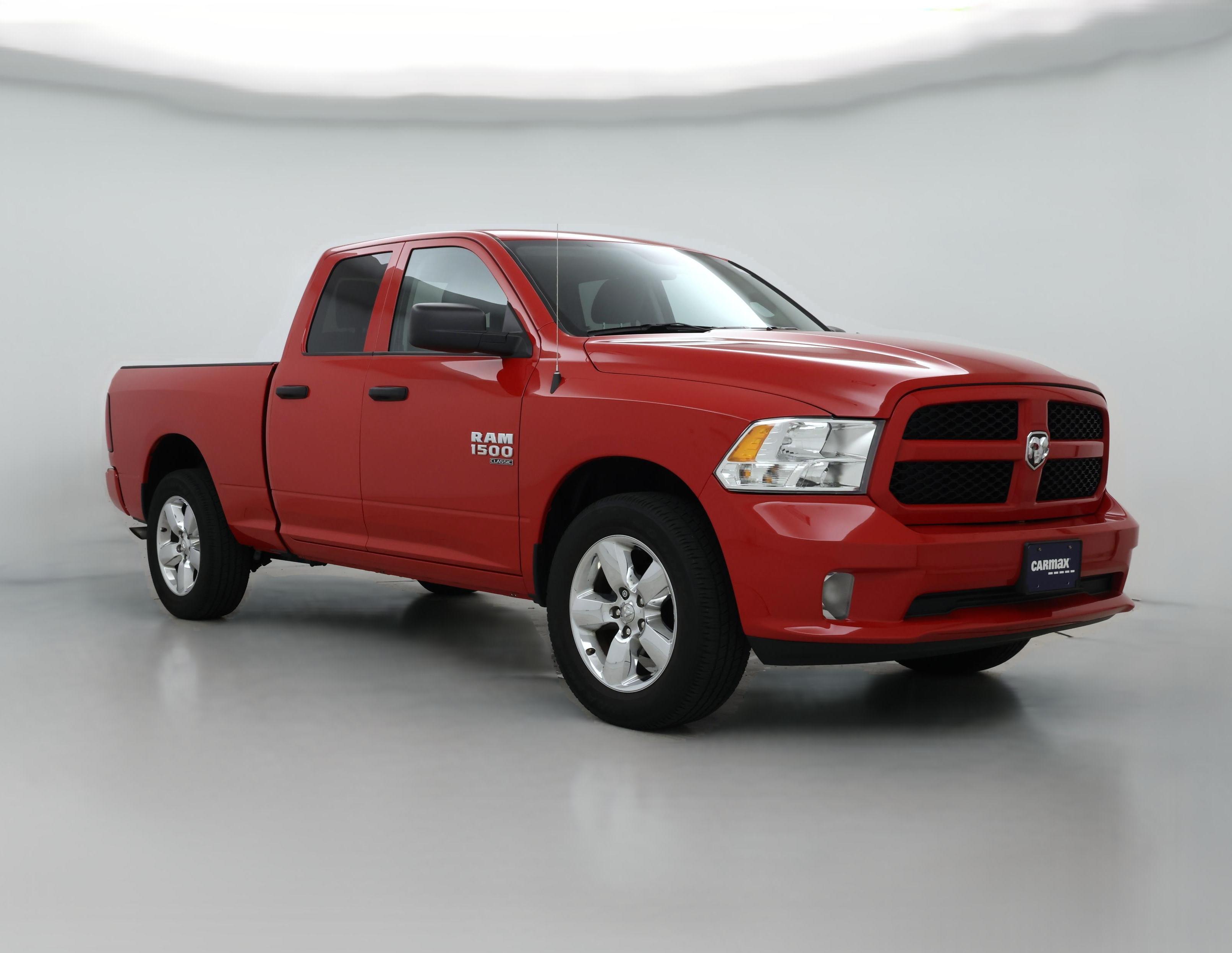 Thumbnail: 2019 RAM 1500 Classic - 1
