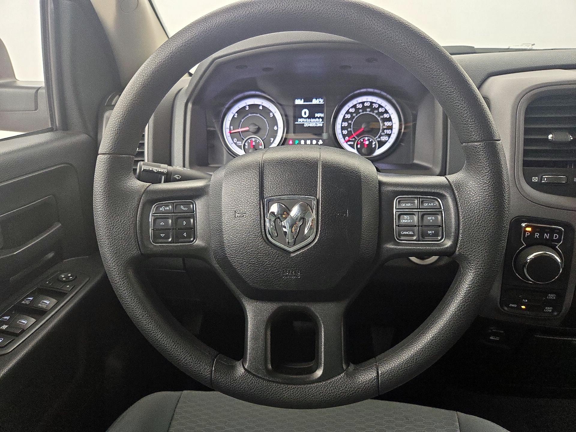 Thumbnail: 2019 RAM 1500 Classic - 10