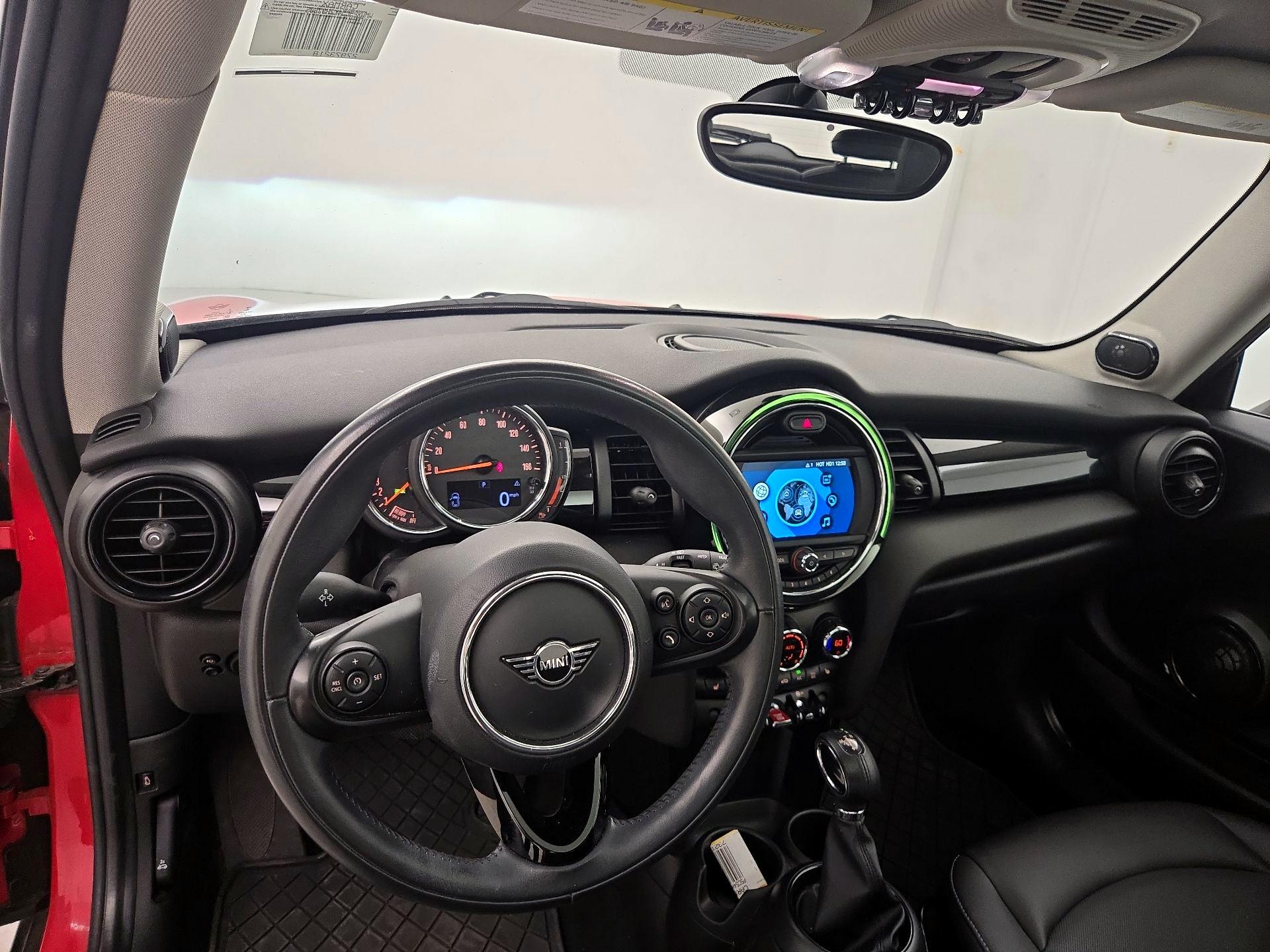 Thumbnail: 2019 MINI Cooper Hardtop - 9