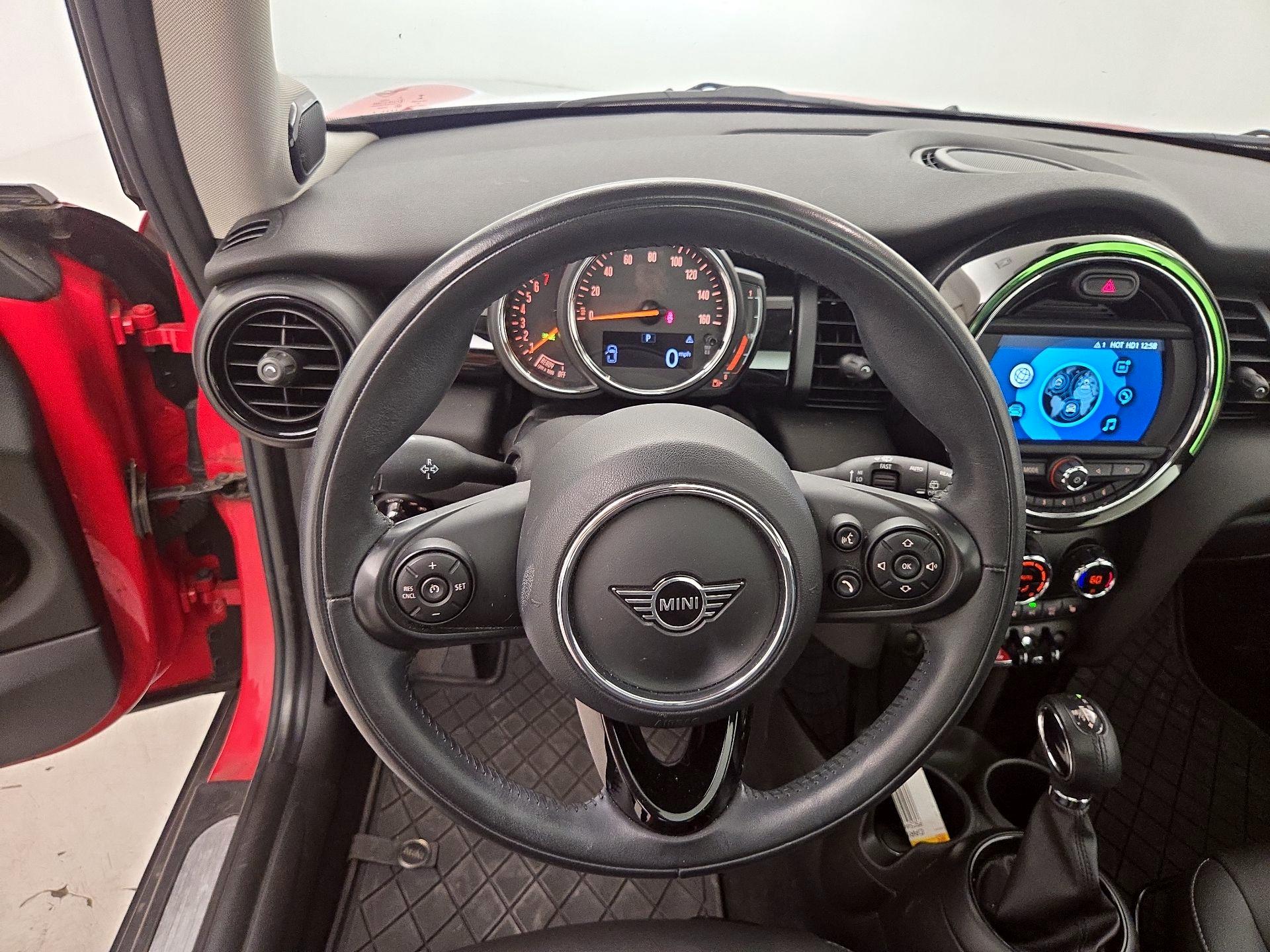 Thumbnail: 2019 MINI Cooper Hardtop - 10