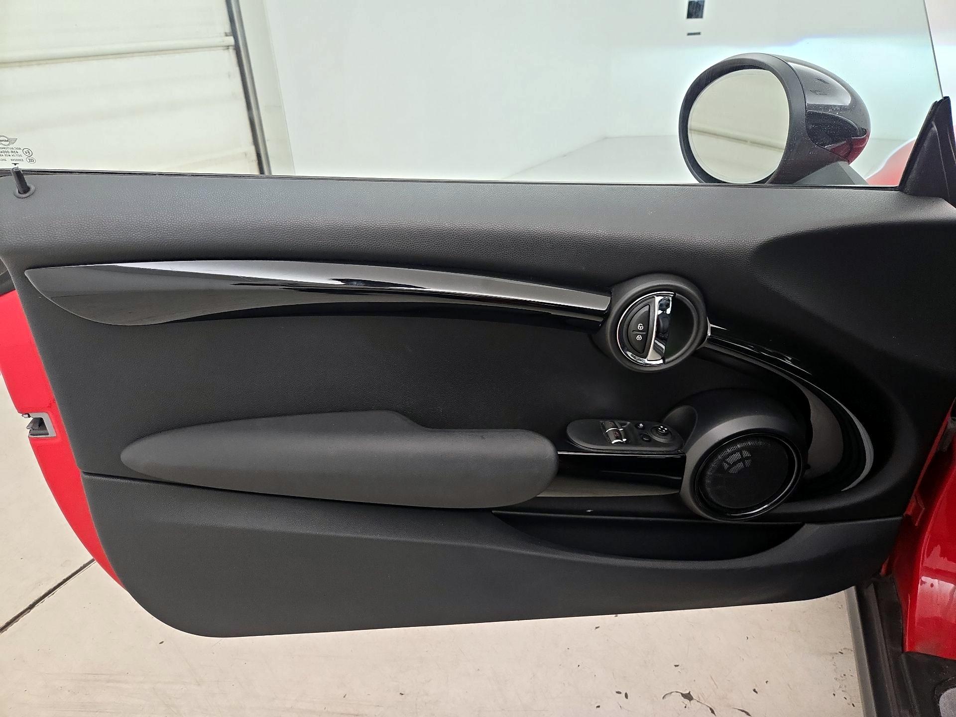 Thumbnail: 2019 MINI Cooper Hardtop - 12