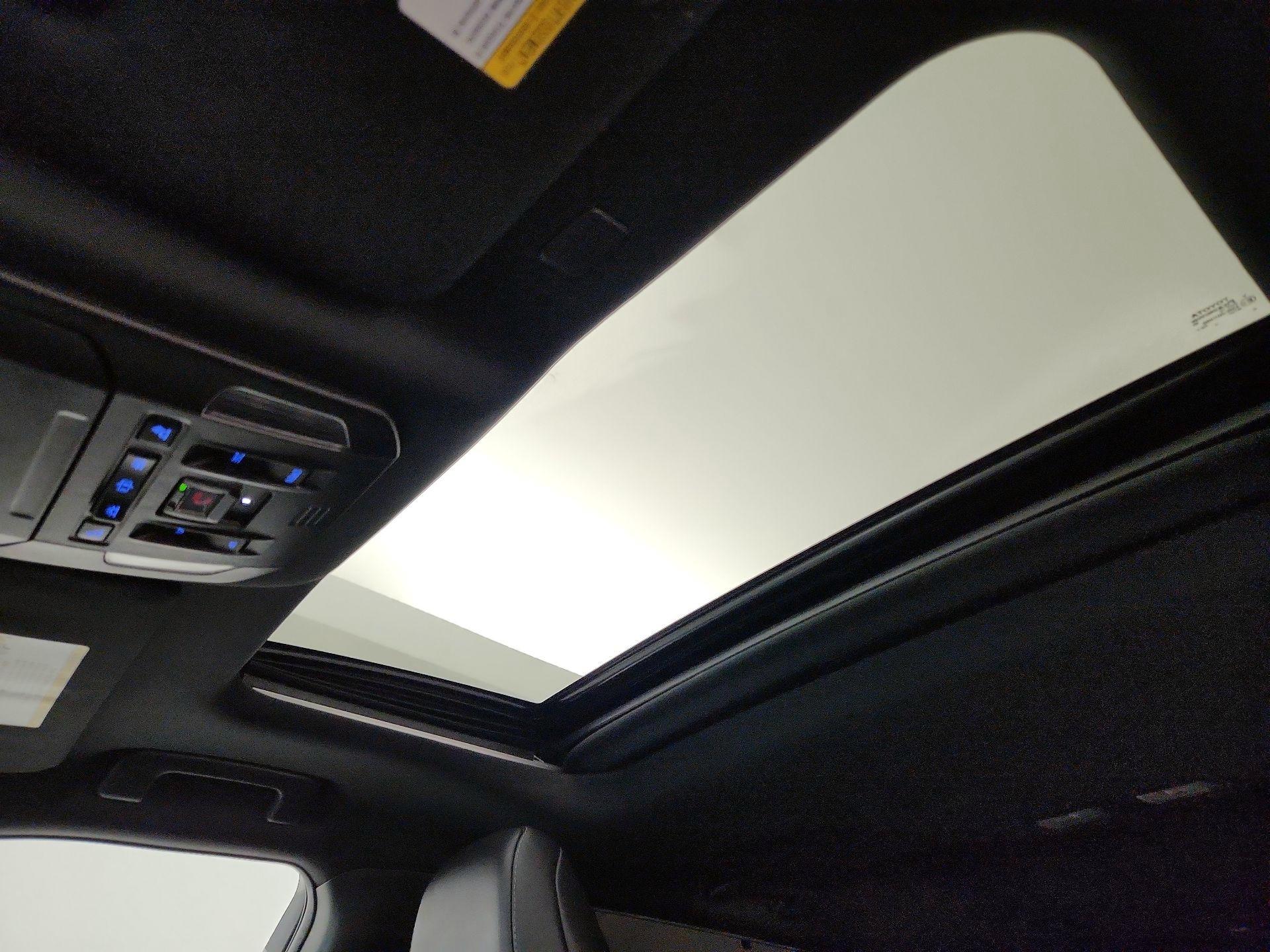 Thumbnail: 2021 Toyota Highlander - 19