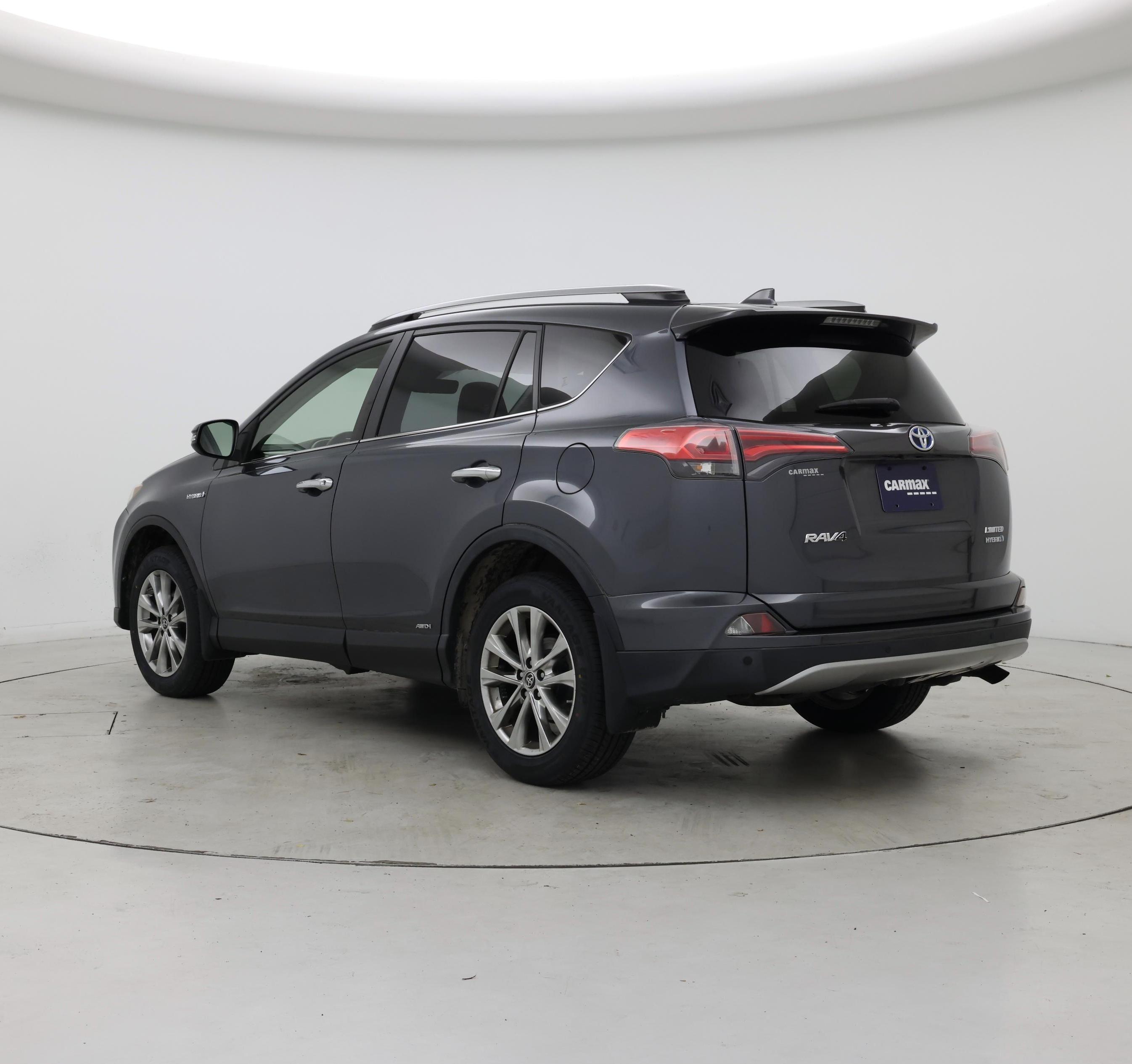 Thumbnail: 2017 Toyota RAV4 - 2