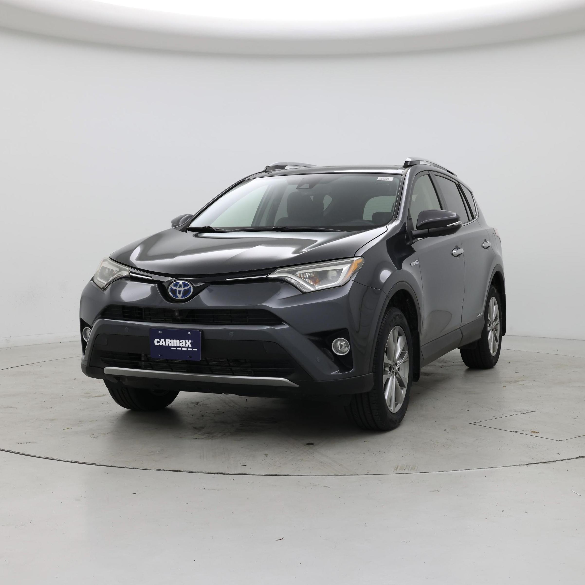 Thumbnail: 2017 Toyota RAV4 - 4