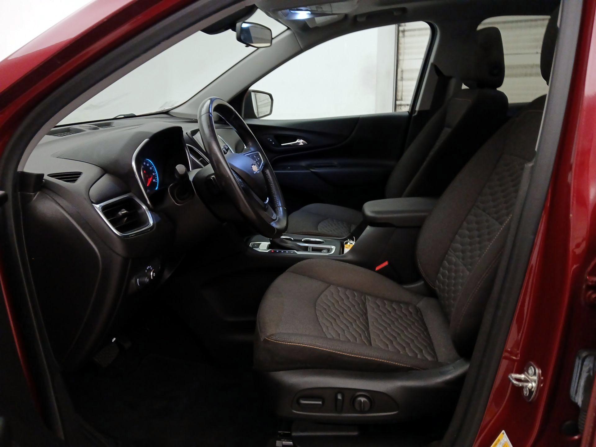 Thumbnail: 2019 Chevrolet Equinox - 11