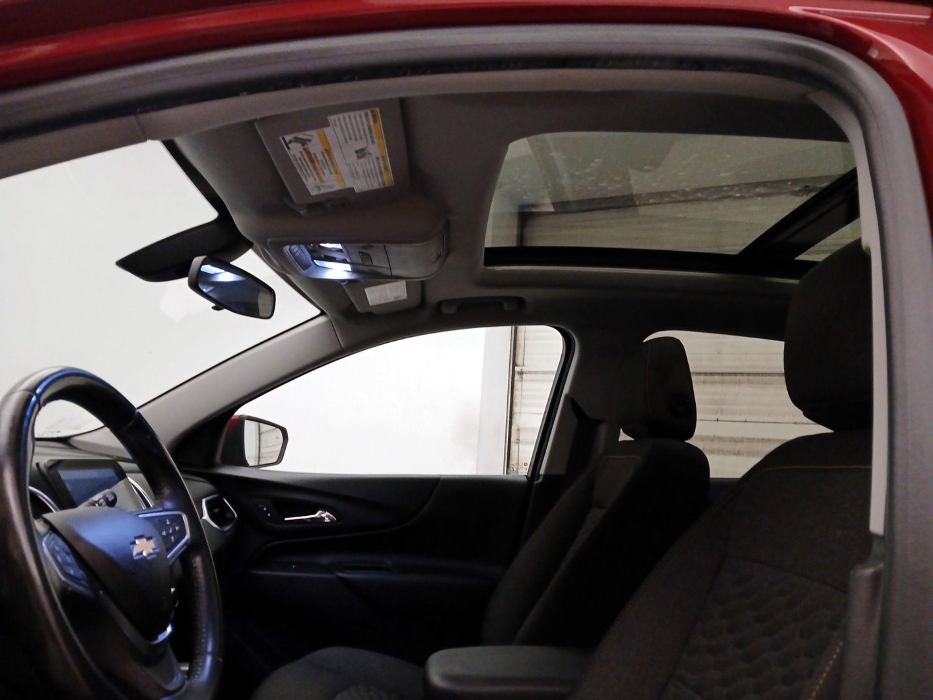 Thumbnail: 2019 Chevrolet Equinox - 19