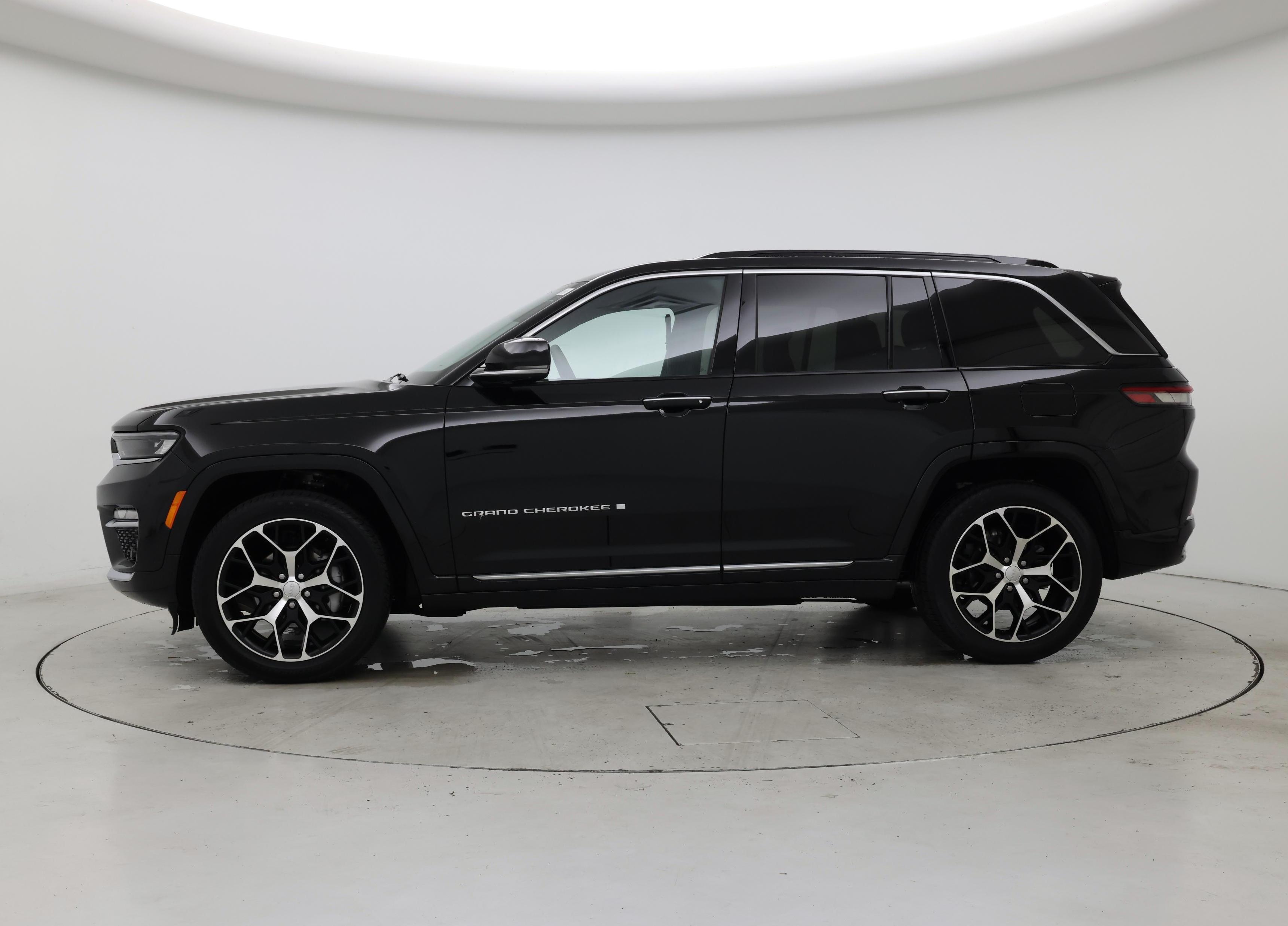 Thumbnail: 2025 Jeep Grand Cherokee - 3
