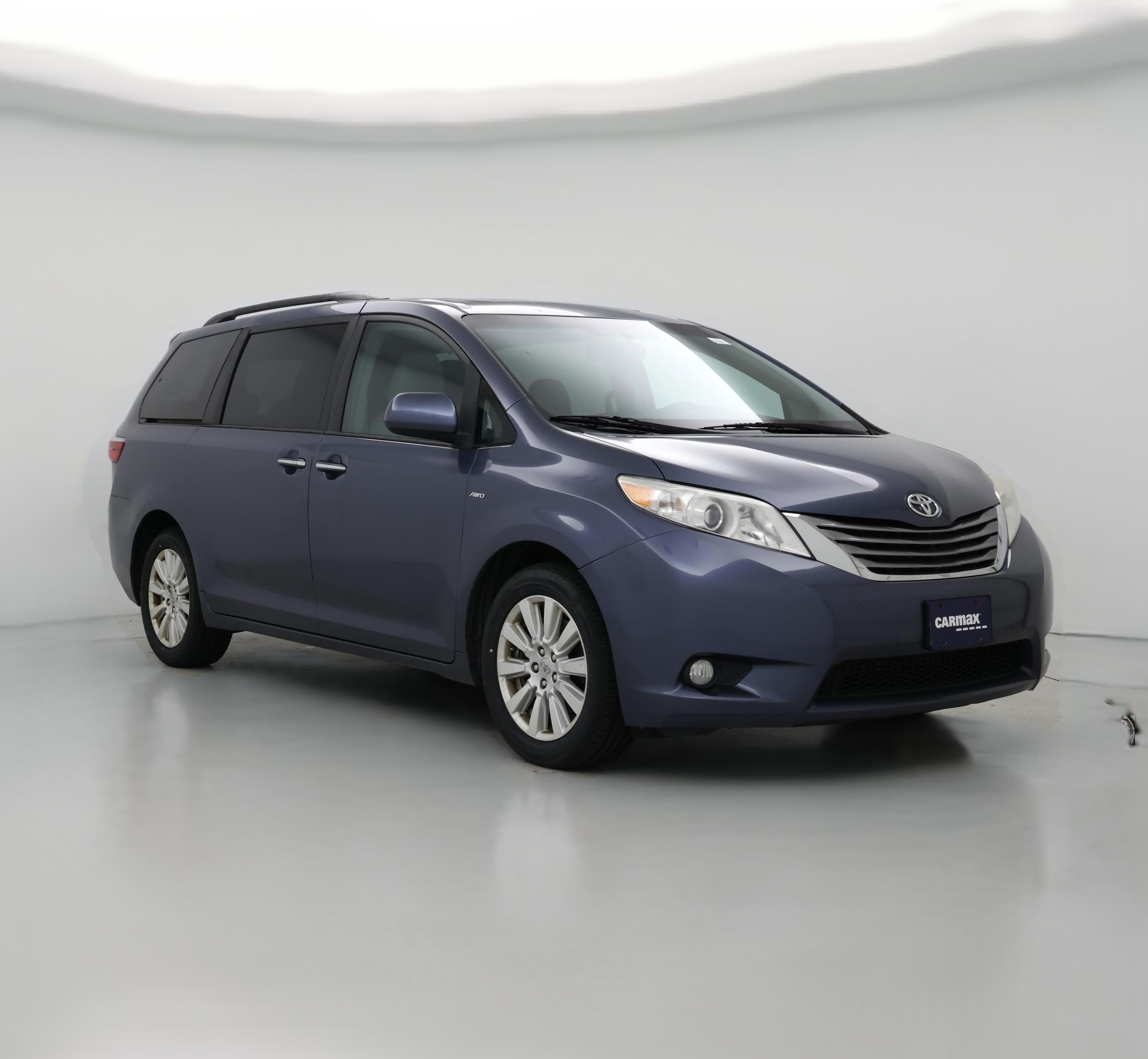 Thumbnail: 2017 Toyota Sienna - 1