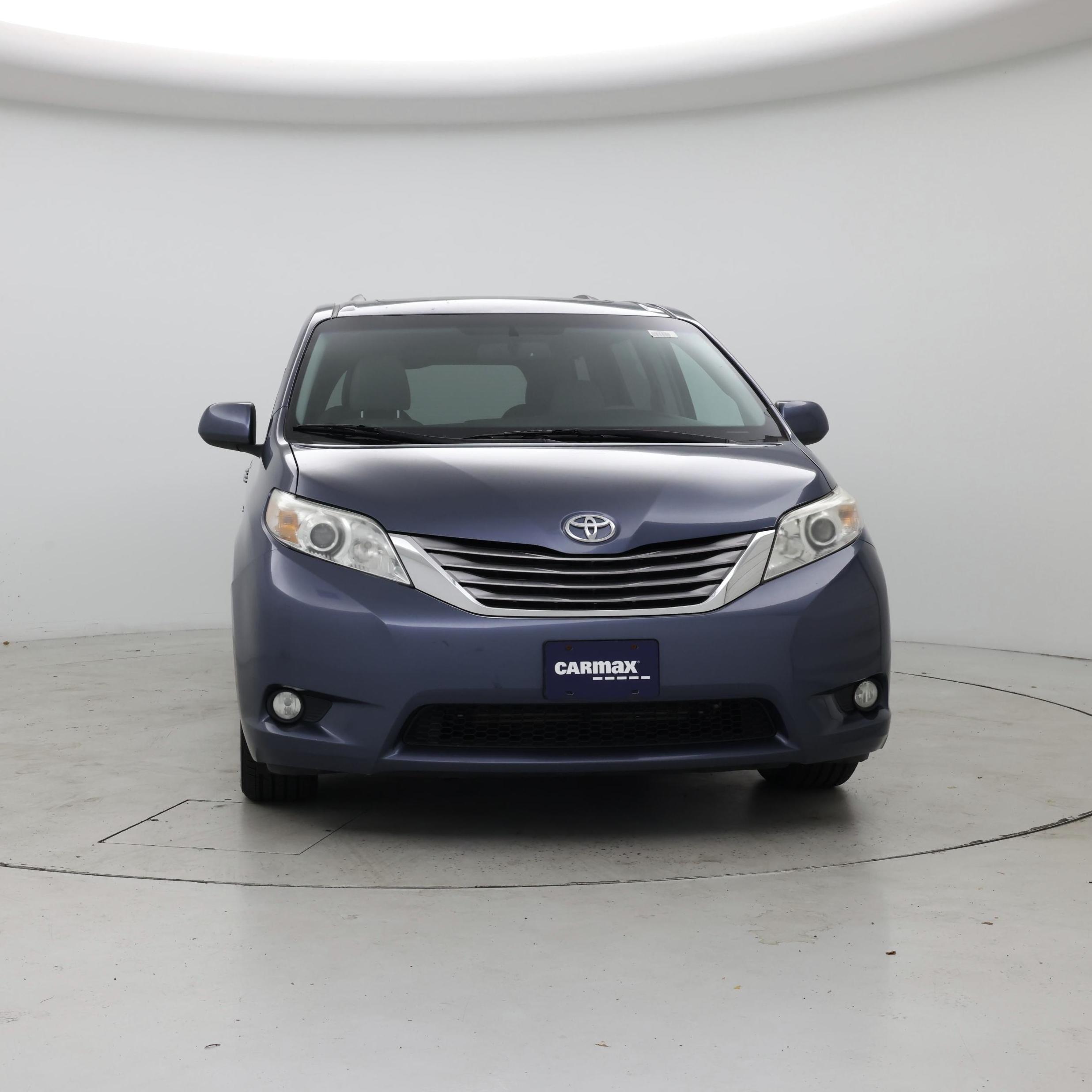 Thumbnail: 2017 Toyota Sienna - 5