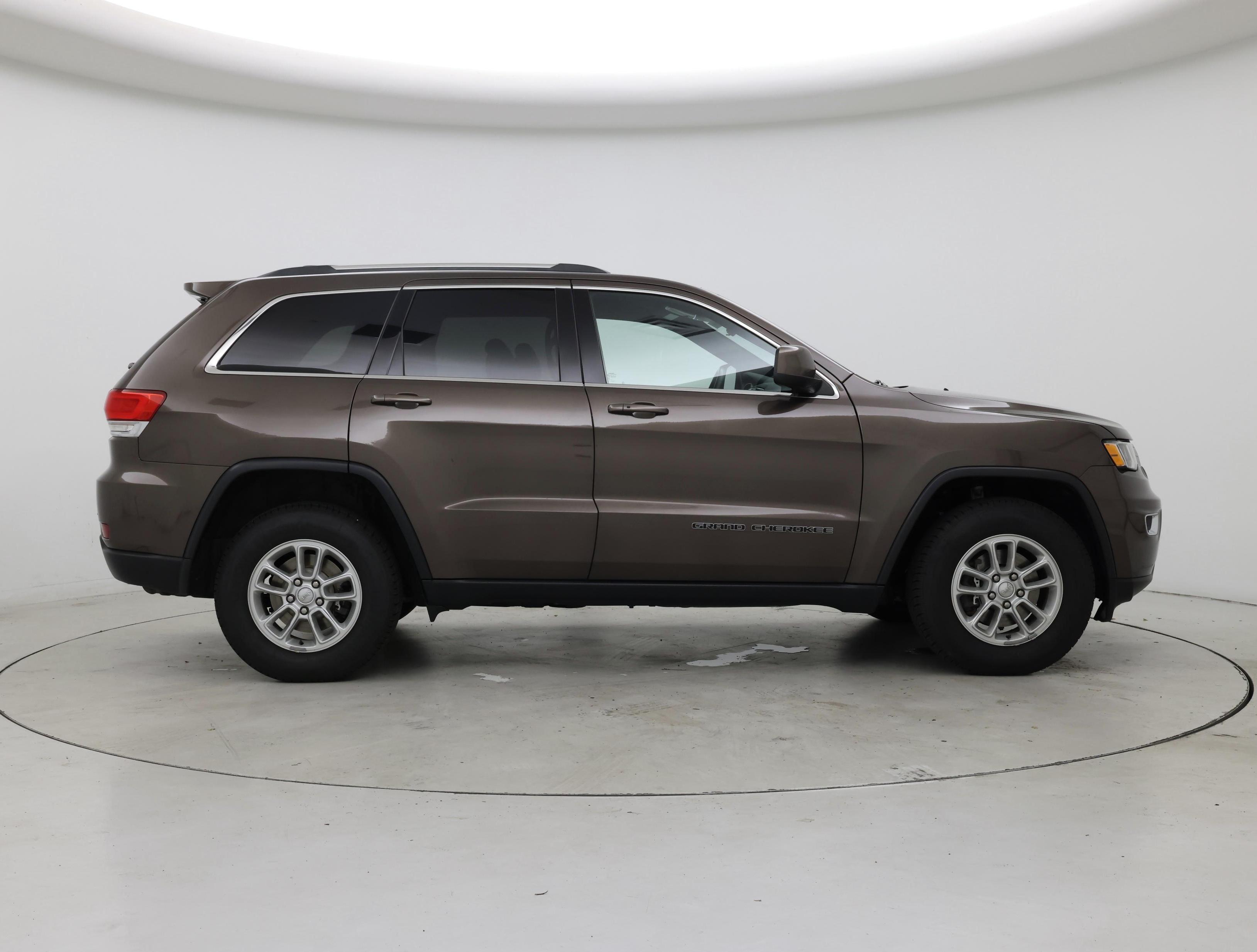 Thumbnail: 2018 Jeep Grand Cherokee - 7