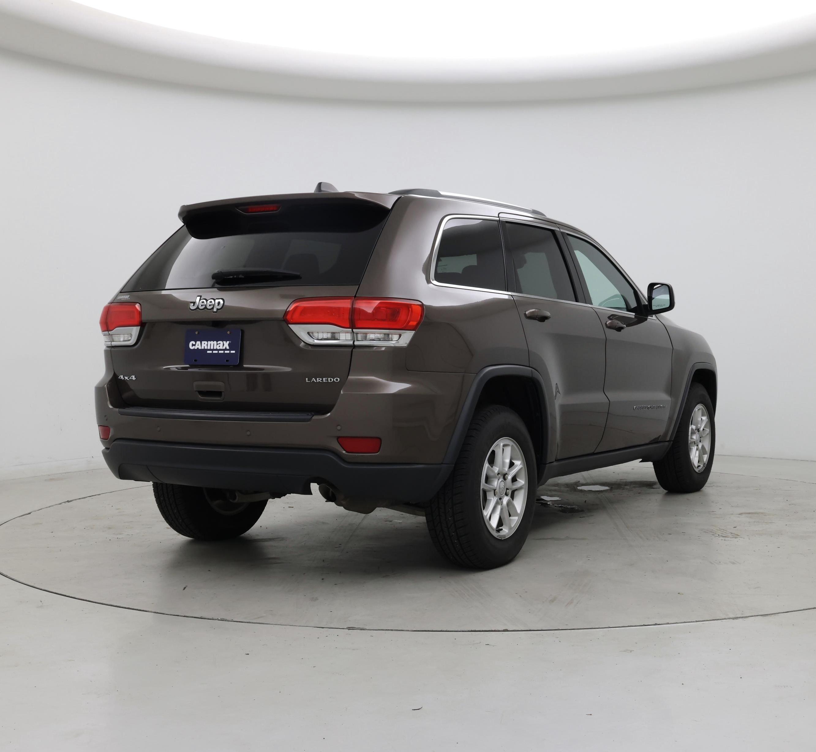 Thumbnail: 2018 Jeep Grand Cherokee - 8