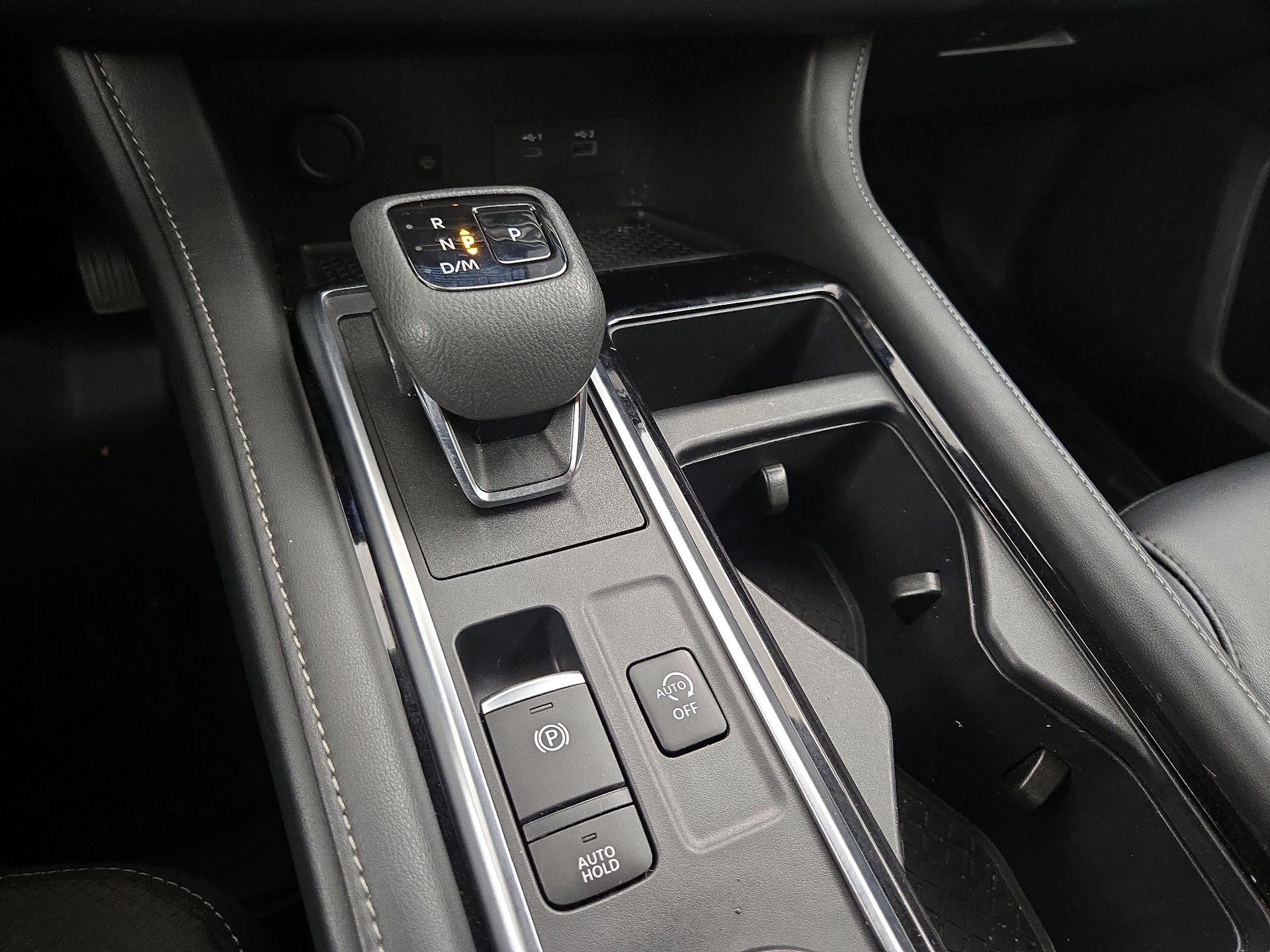 Thumbnail: 2023 Nissan Pathfinder - 18