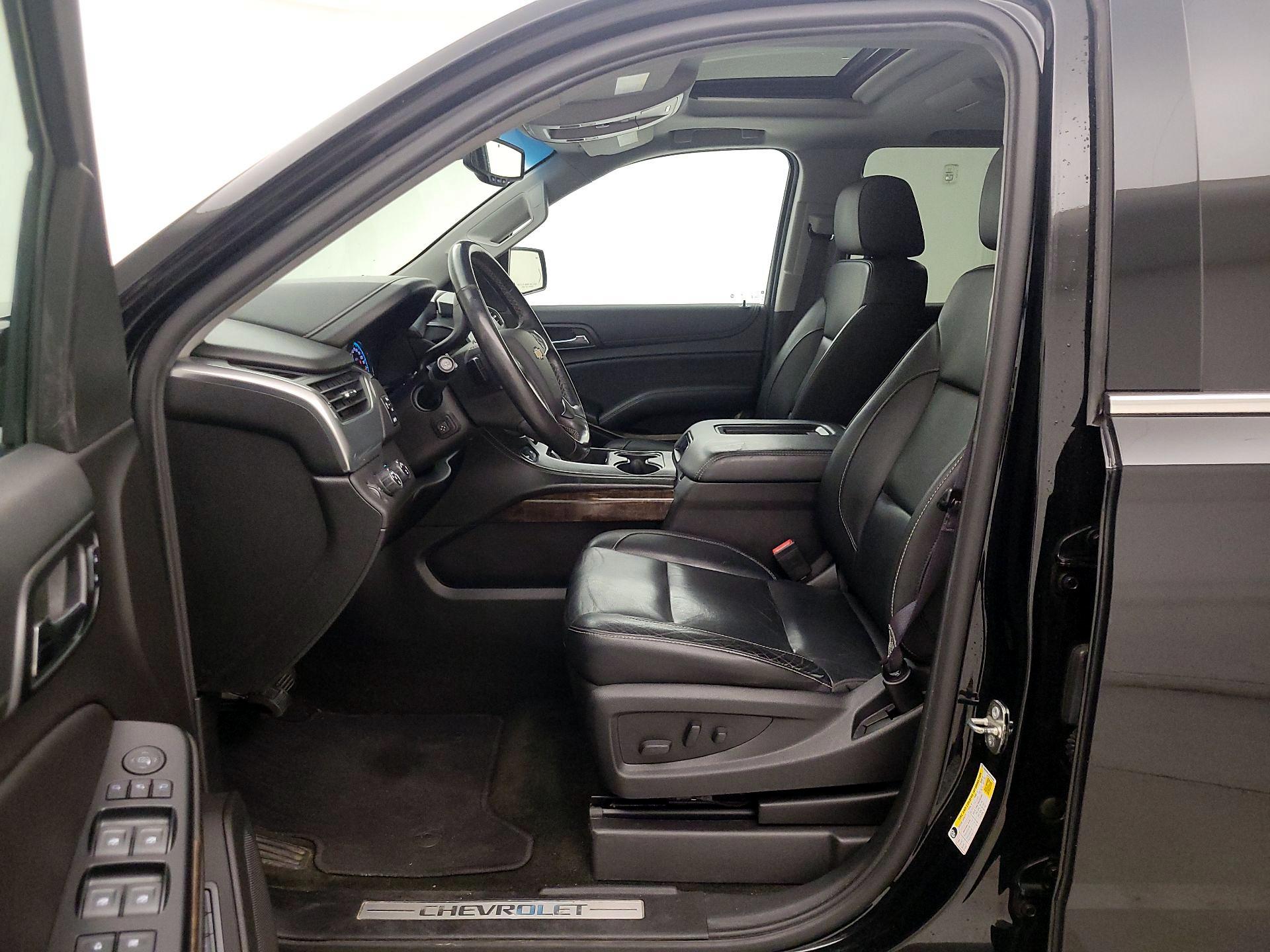 Thumbnail: 2017 Chevrolet Tahoe - 11