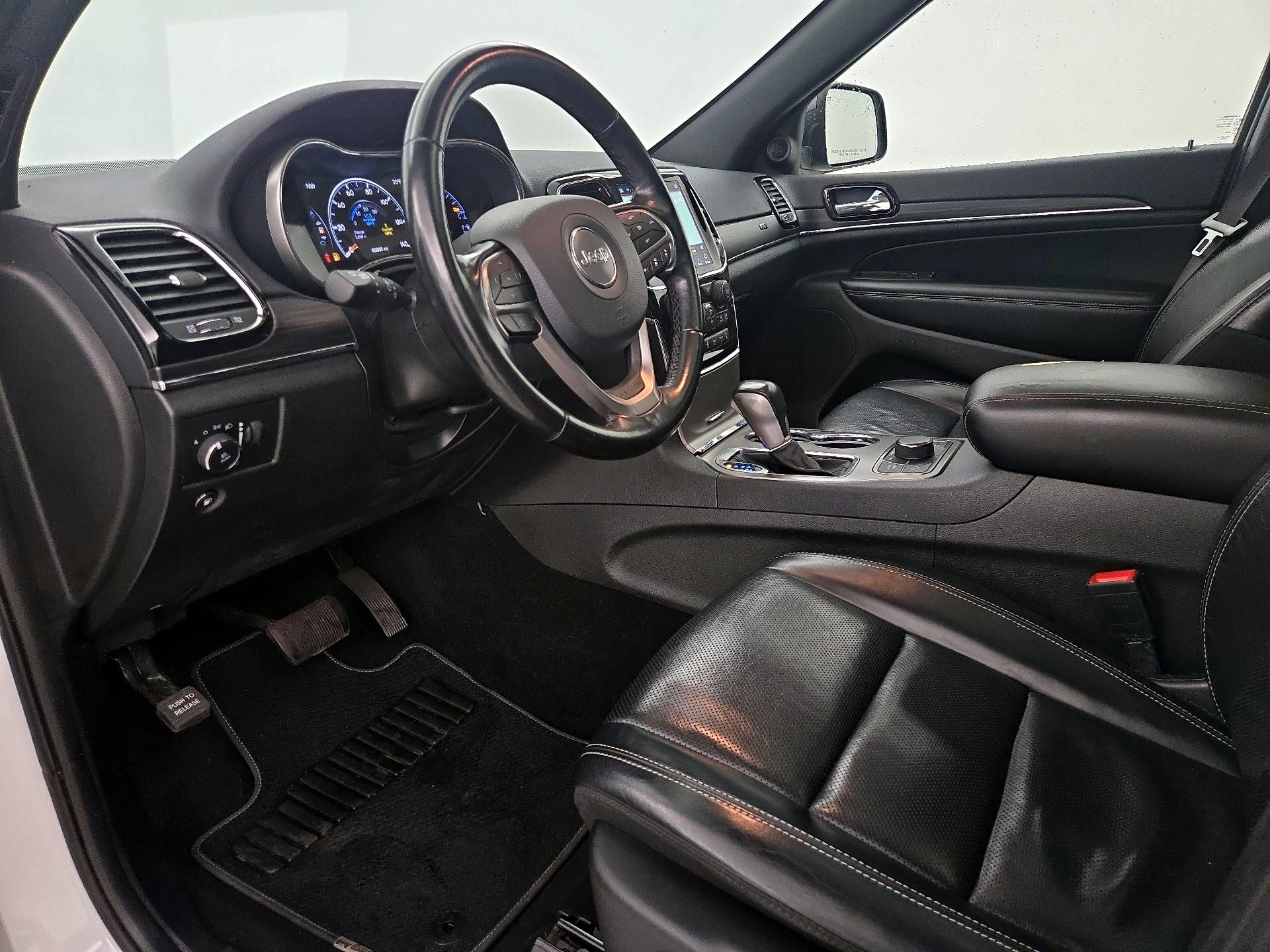 Thumbnail: 2021 Jeep Grand Cherokee - 11